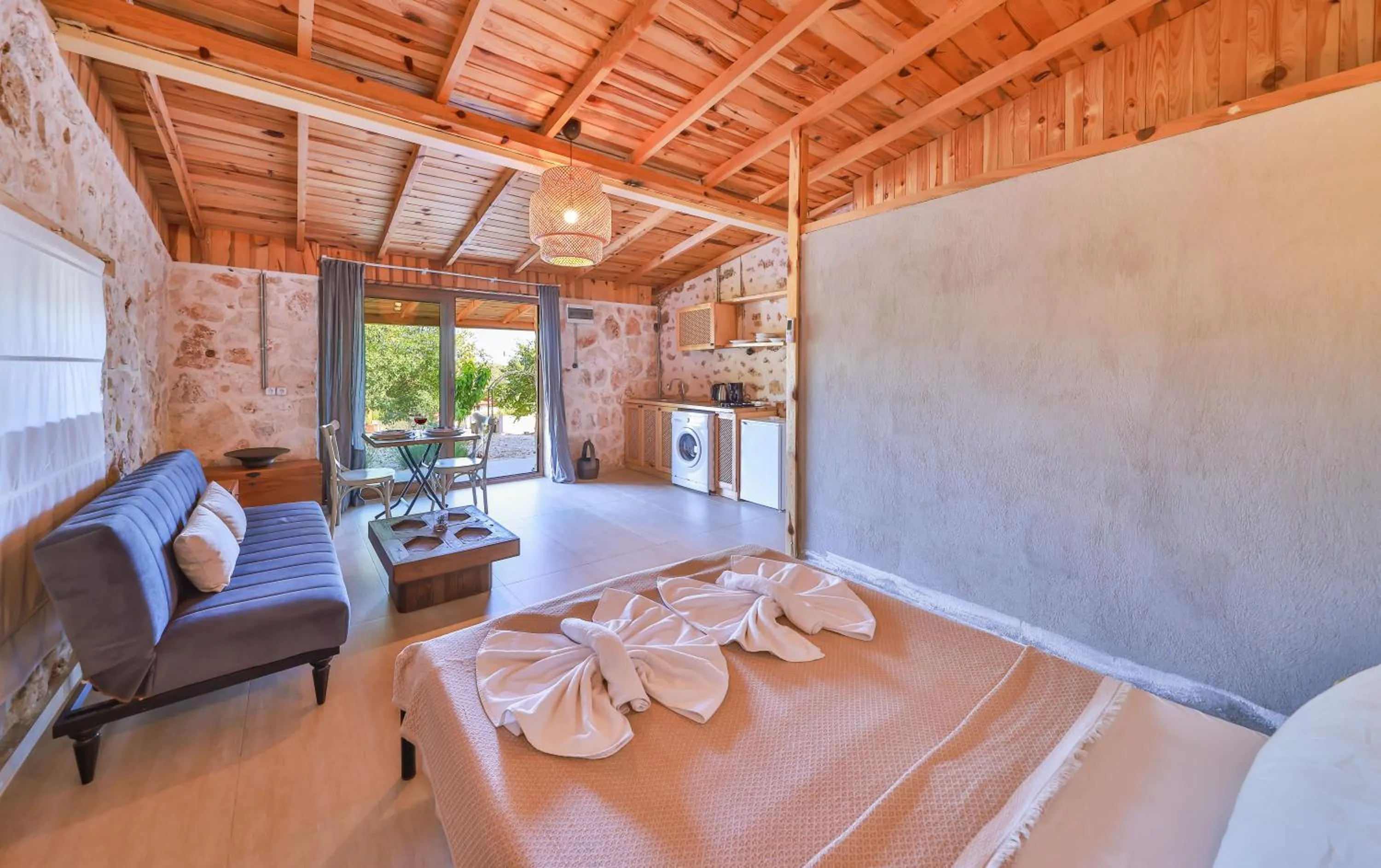 Photo of the whole room in Bademlique Stone Rooms