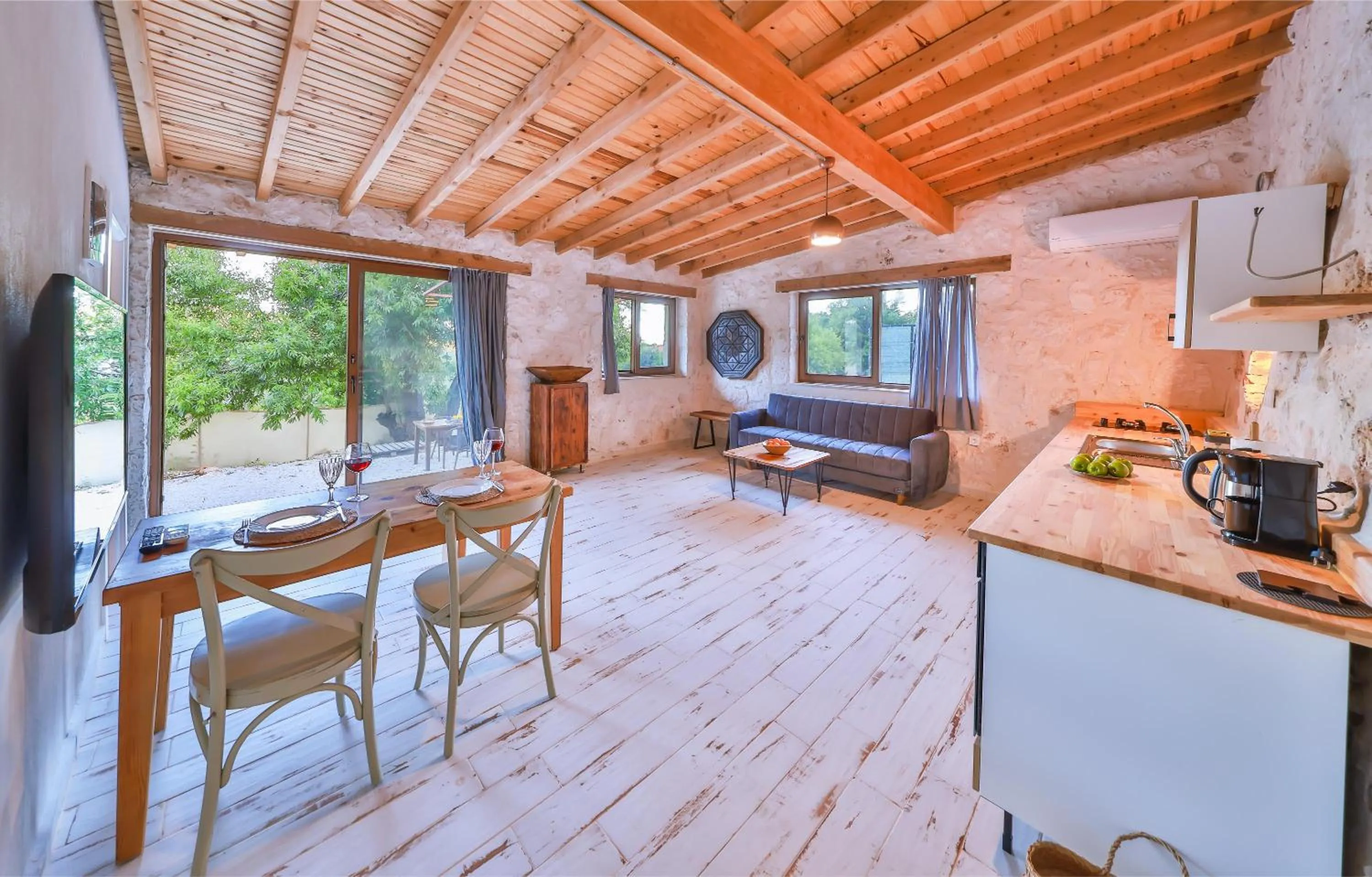 Bademlique Stone Rooms