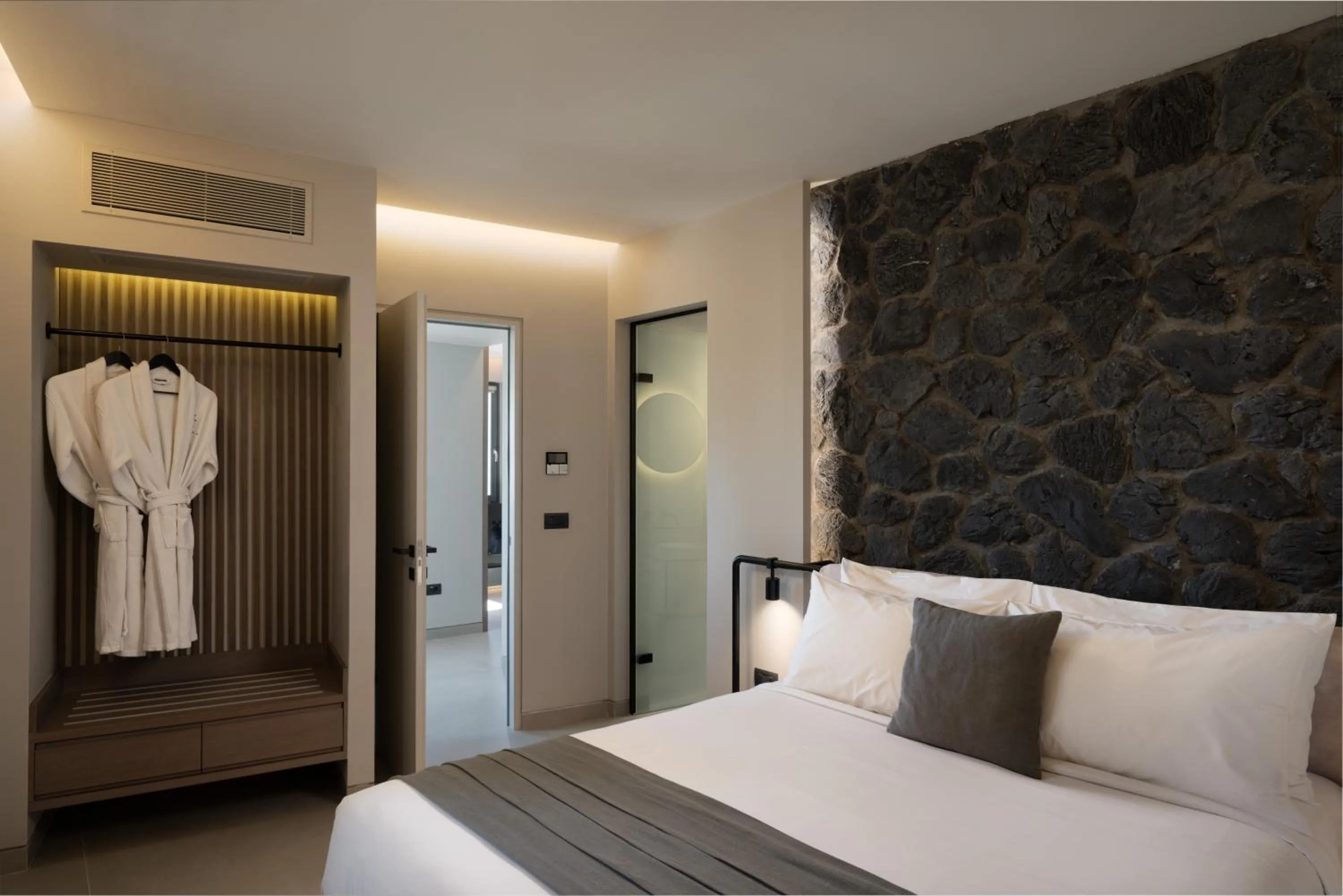 Shower, Bed in Apikia Santorini