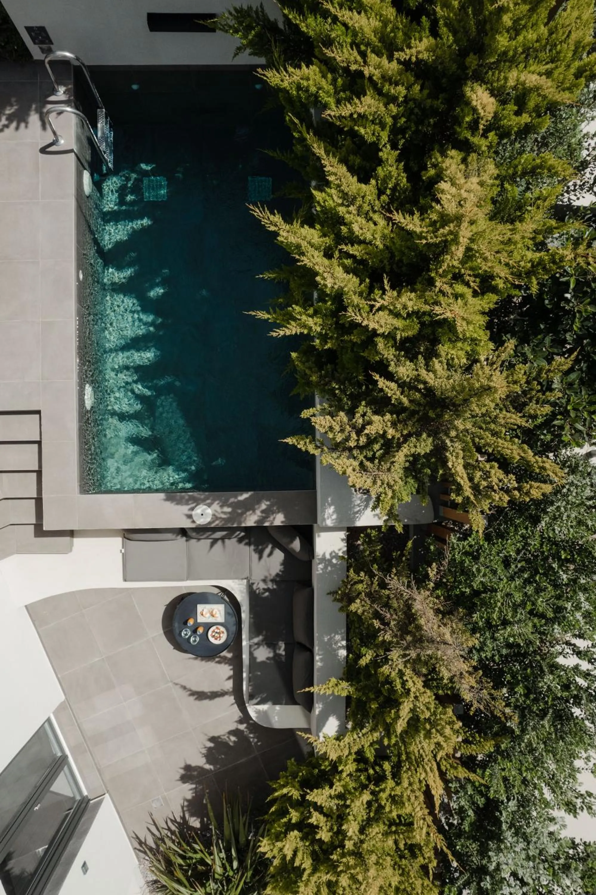 Day in Apikia Santorini