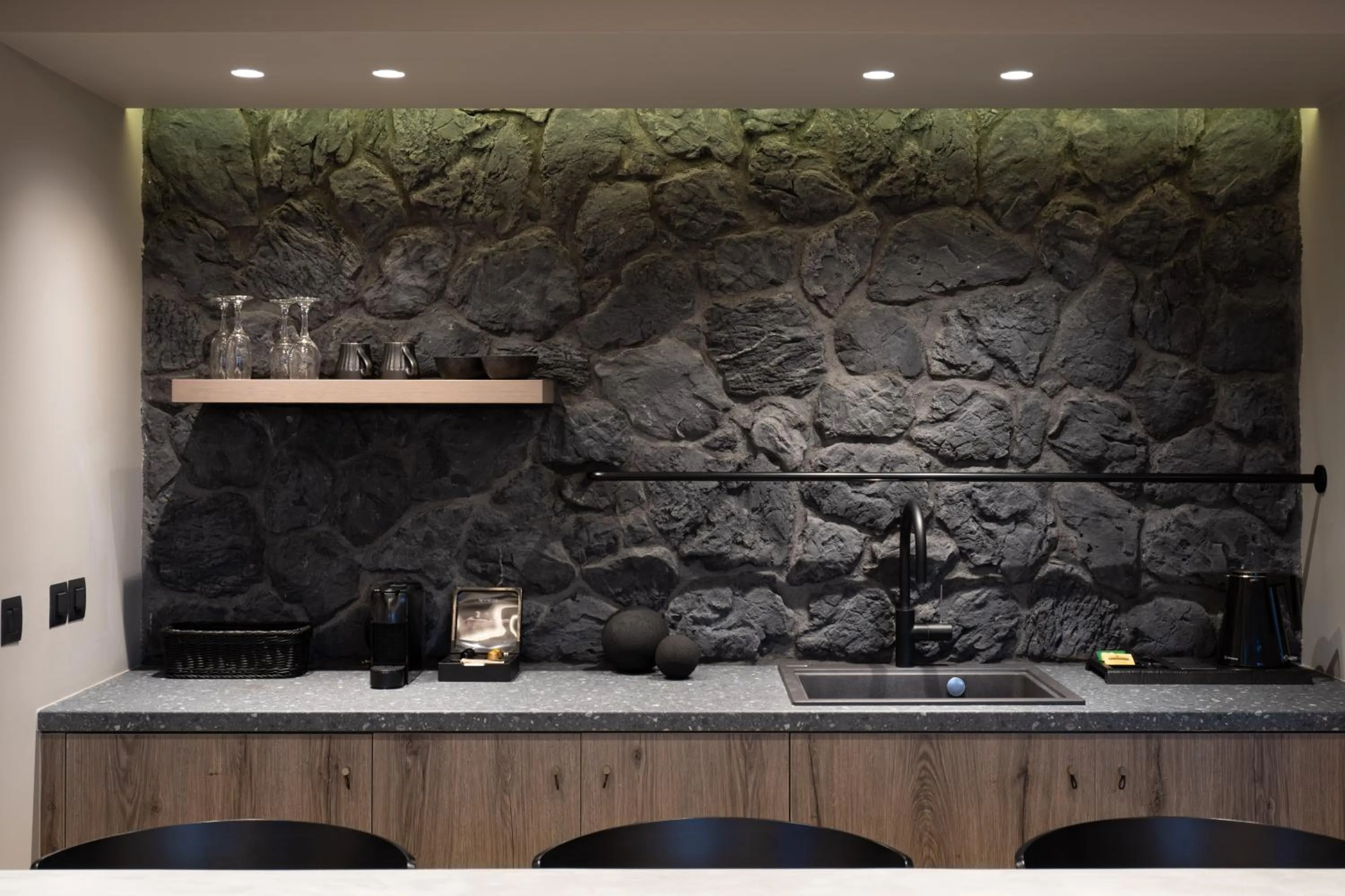 Coffee/tea facilities in Apikia Santorini