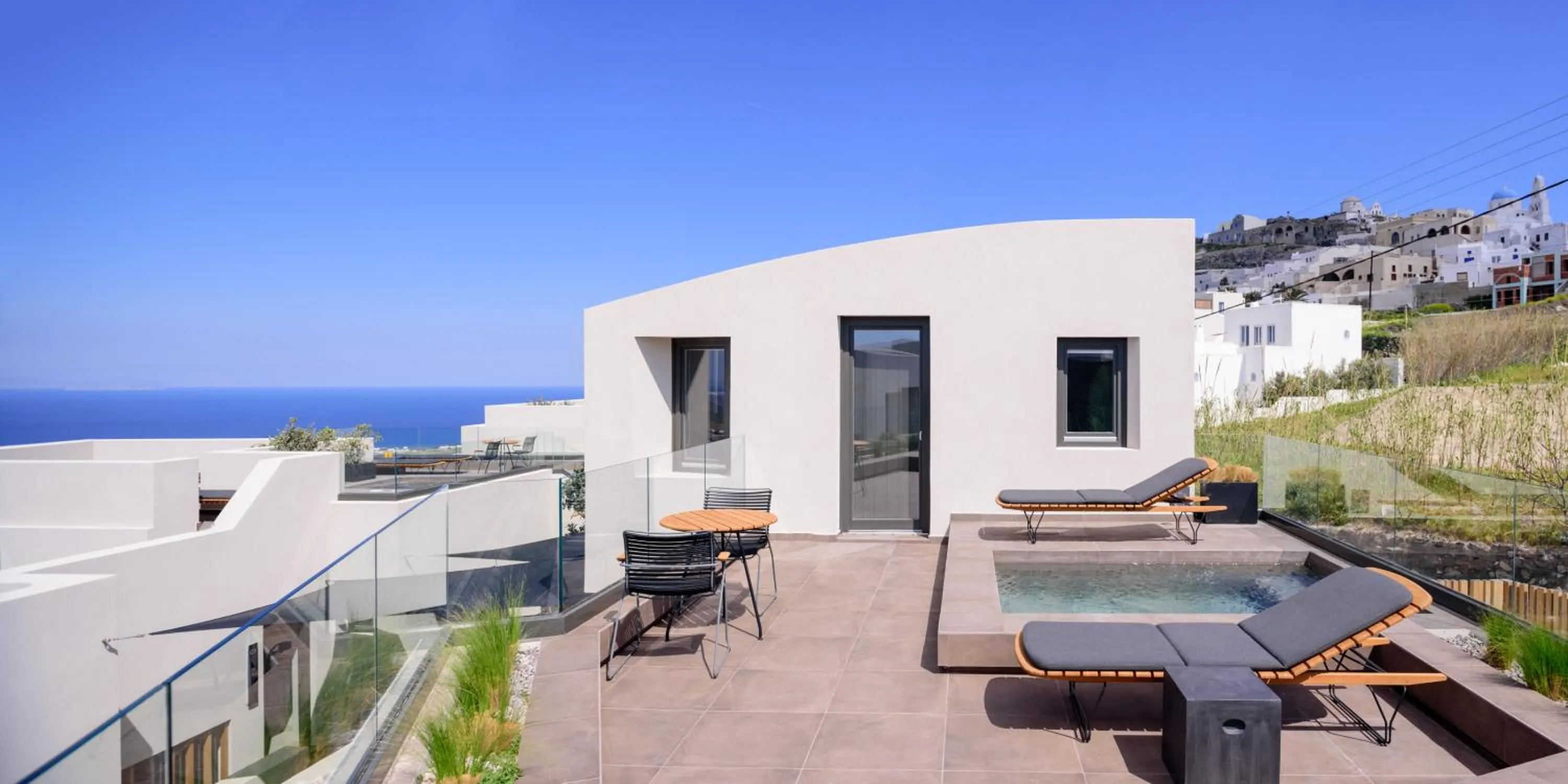 Property building in Apikia Santorini