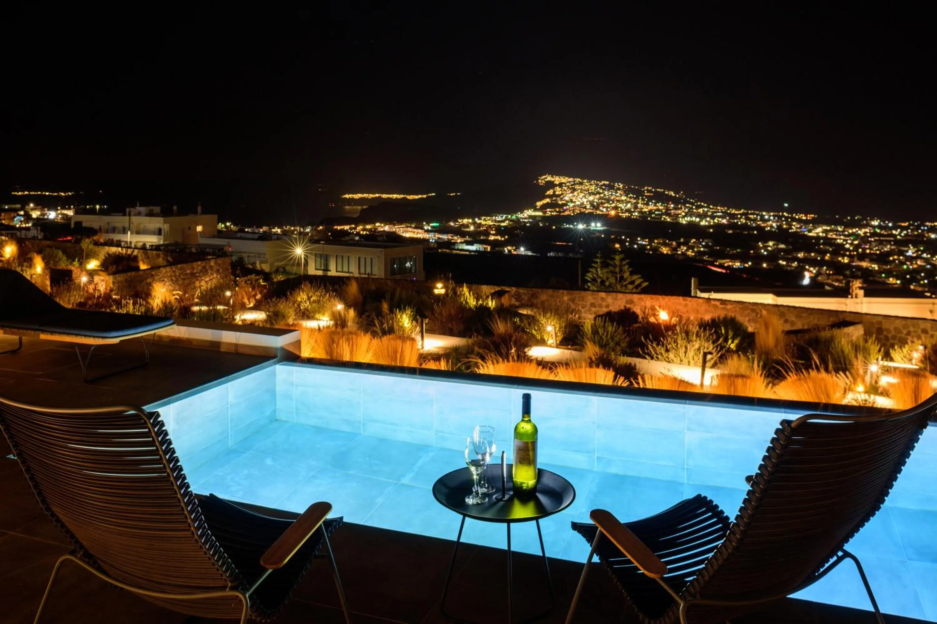 Patio in Apikia Santorini