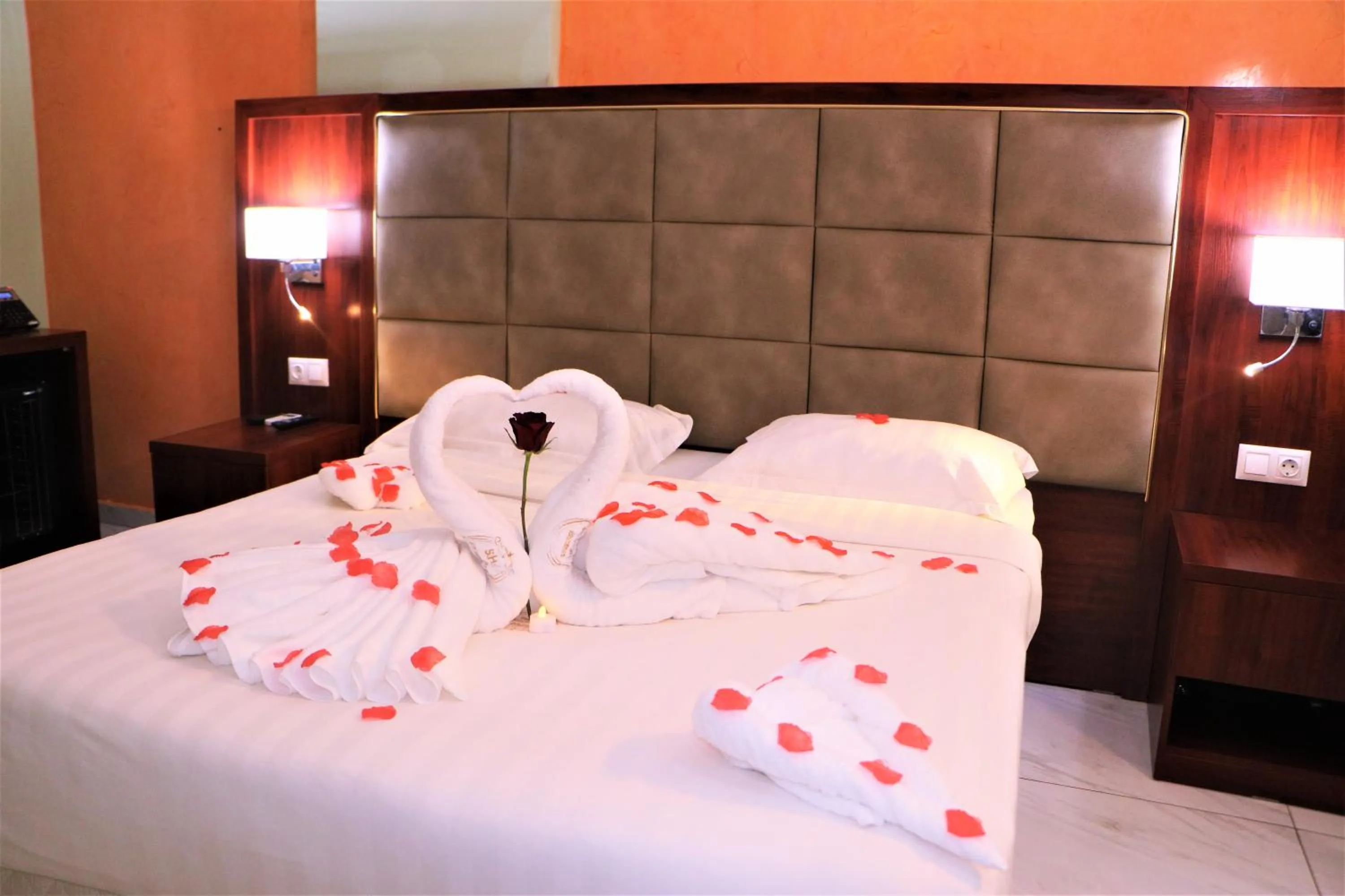 Bed in Hôtel Jouvence International