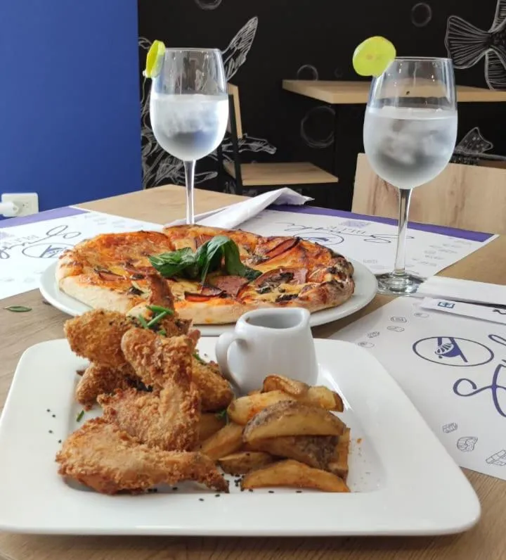 Food and drinks in Hotel Blue 66