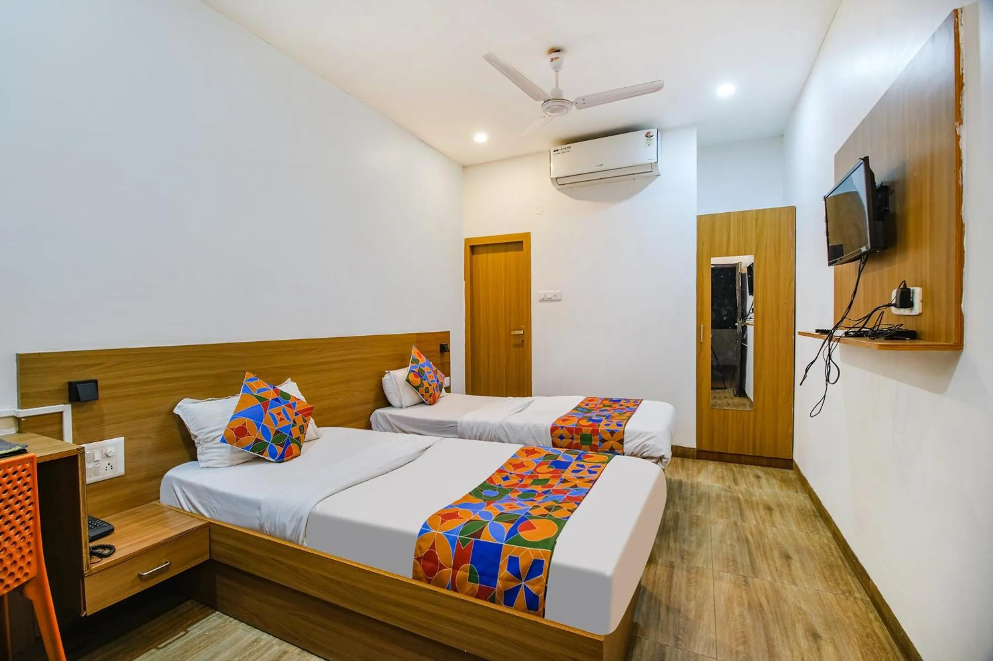 Bed in Via Anurag Residency