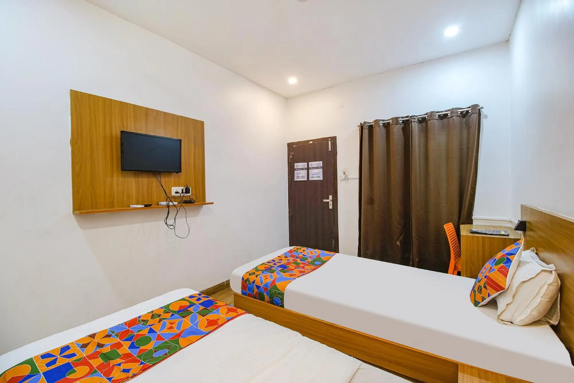 Bed in Via Anurag Residency
