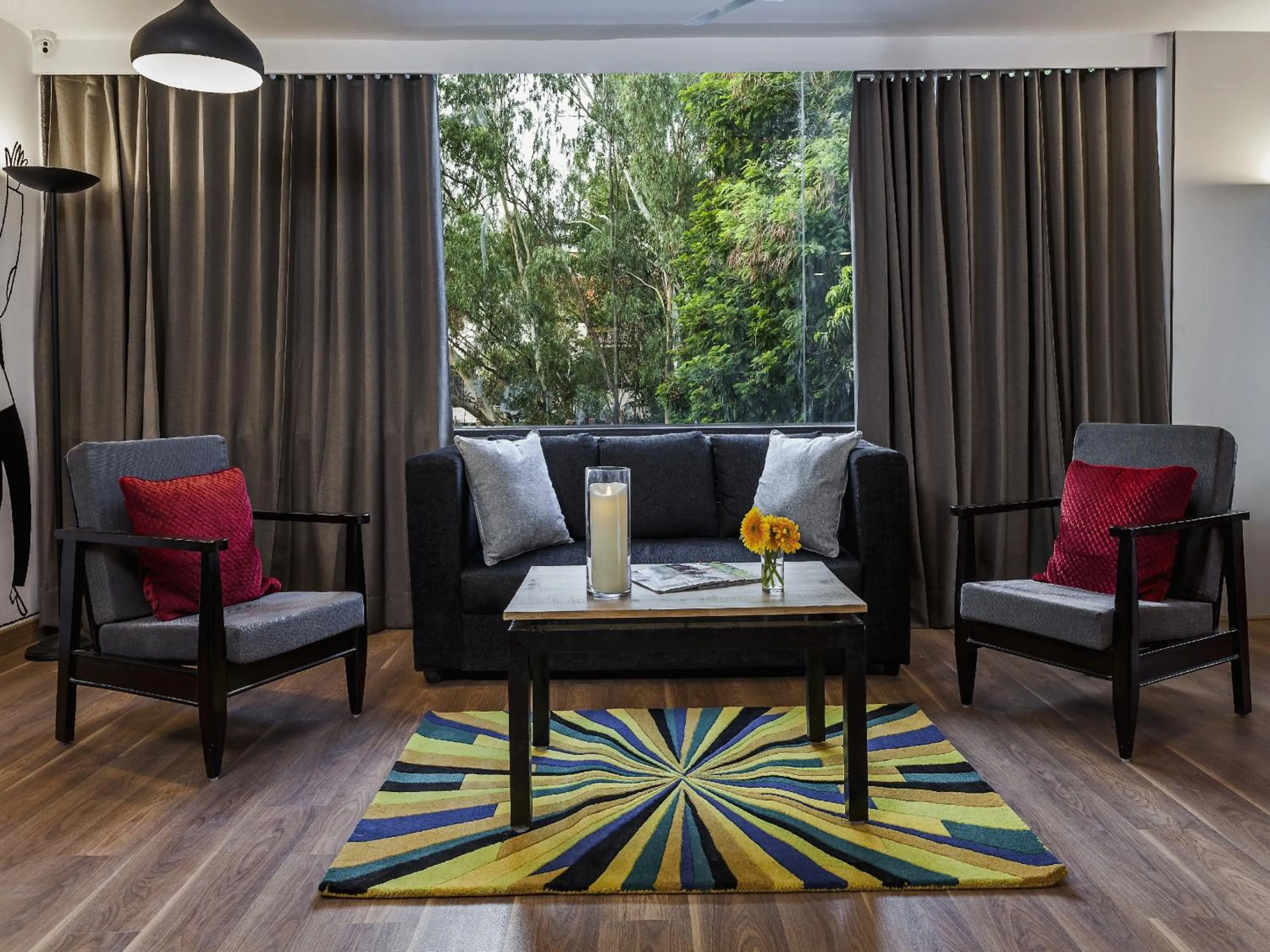 Lobby or reception in Super OYO 76438 hotel APS INN