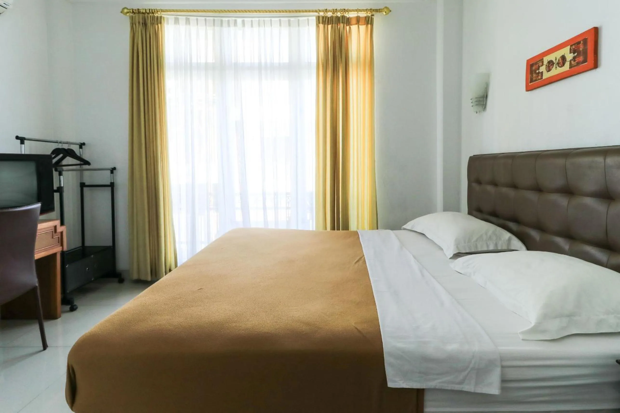 Photo of the whole room, Bed in Ge JacMart Homestay Makassar