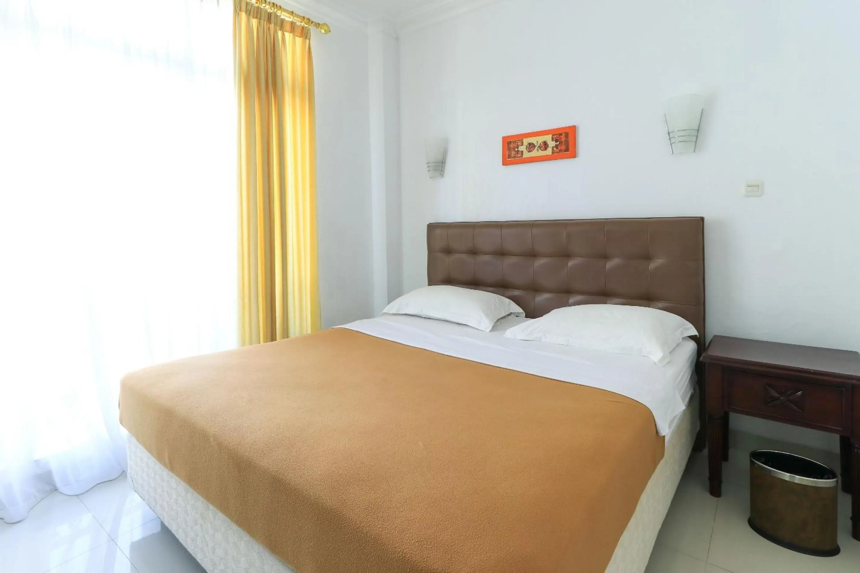 Photo of the whole room, Bed in Ge JacMart Homestay Makassar