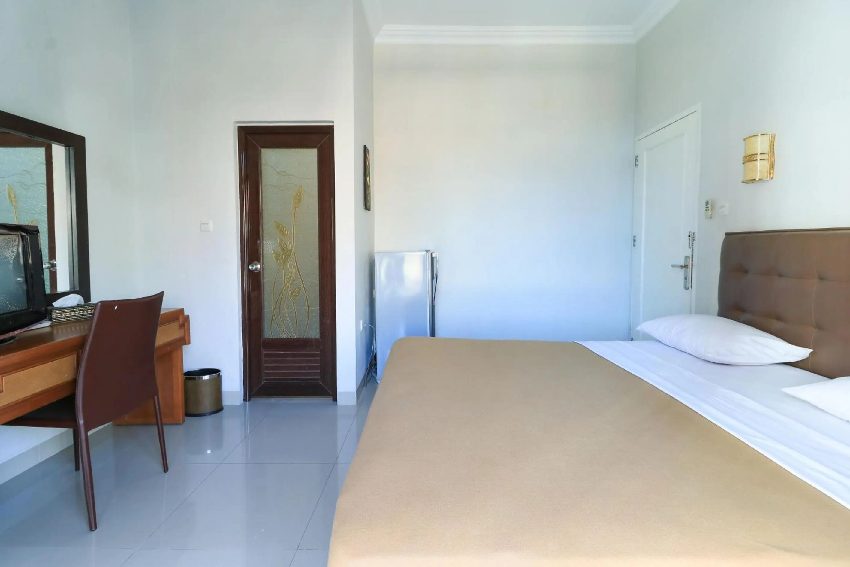 Photo of the whole room, Bed in Ge JacMart Homestay Makassar