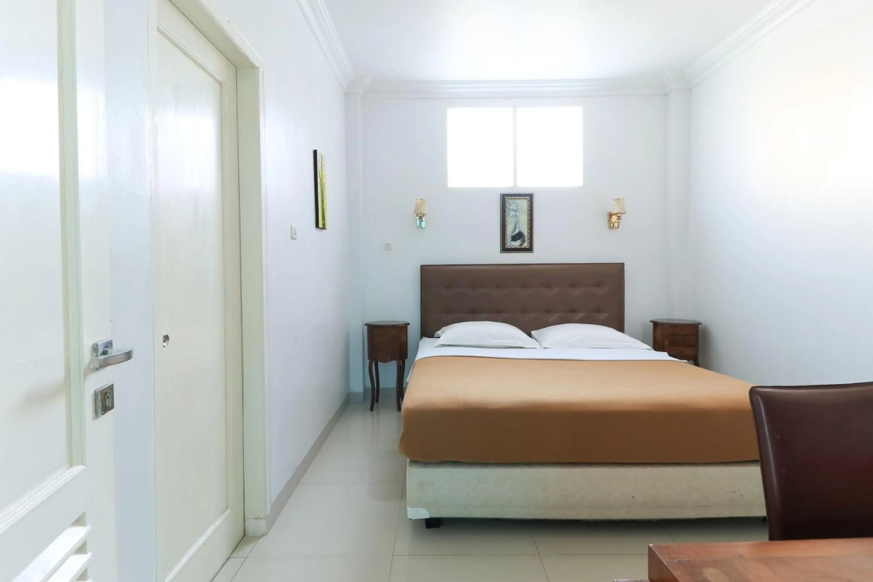 Photo of the whole room, Bed in Ge JacMart Homestay Makassar