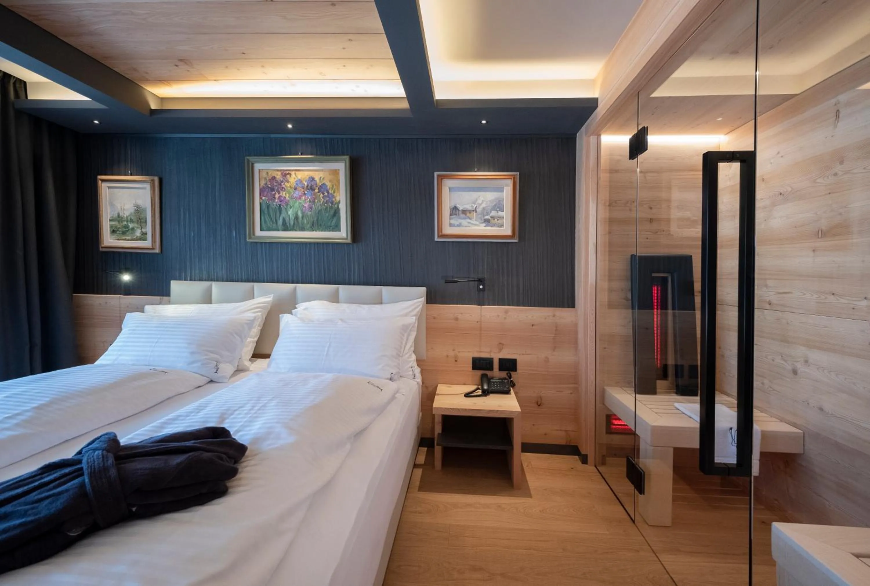 Bed in Locanda degli Artisti Art Hotel