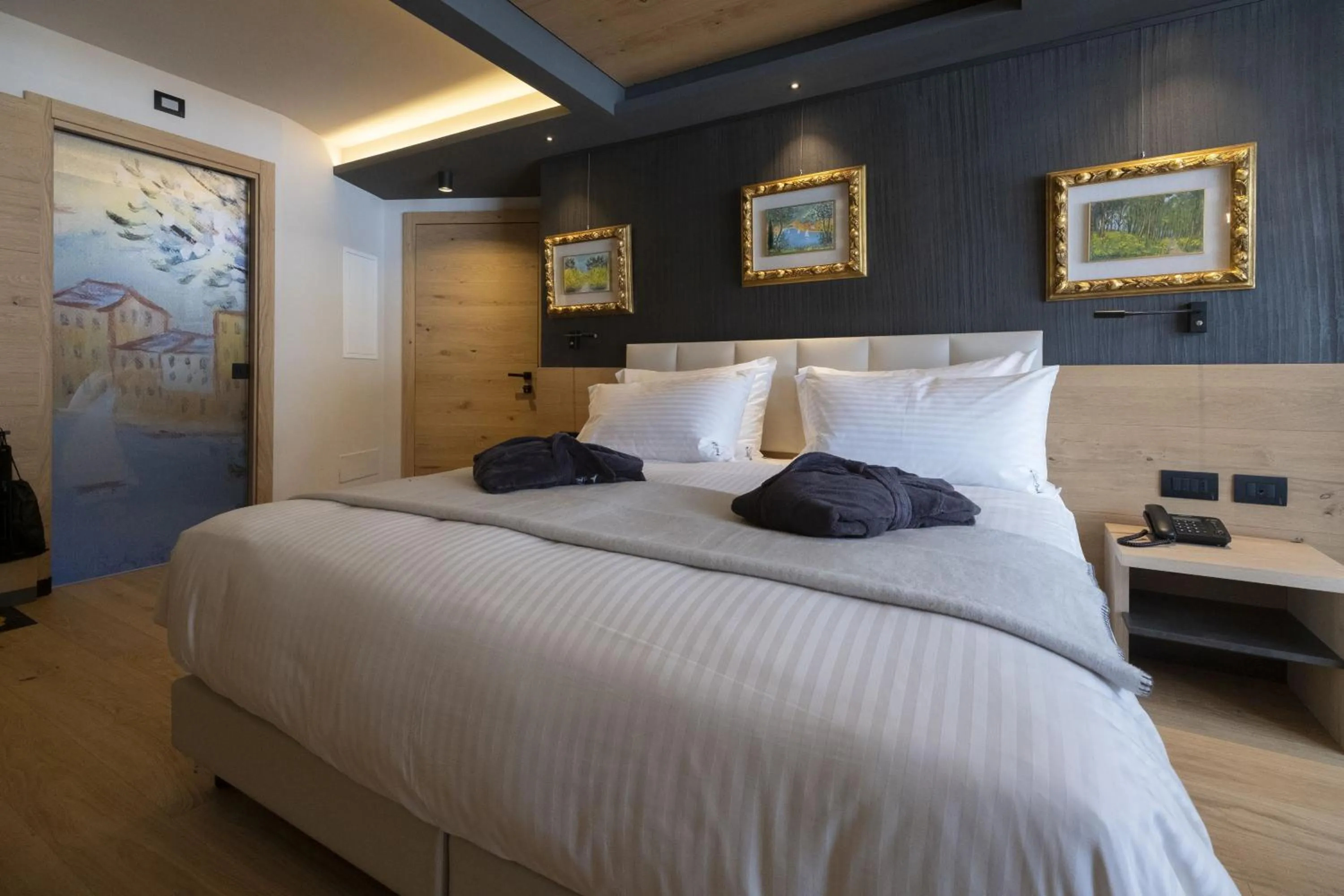 Bed in Locanda degli Artisti Art Hotel