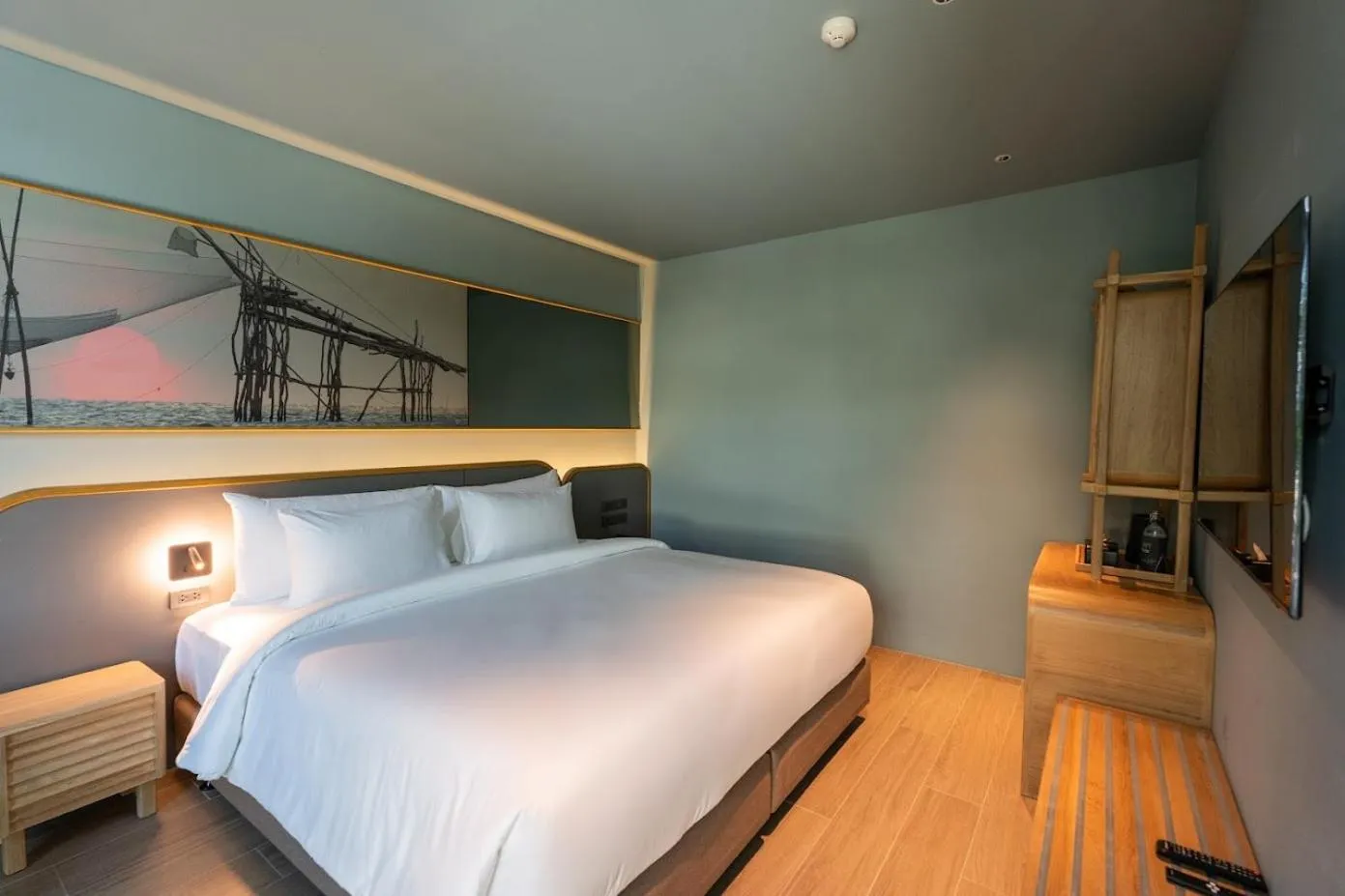 Bed in The Signature Hotel Airport