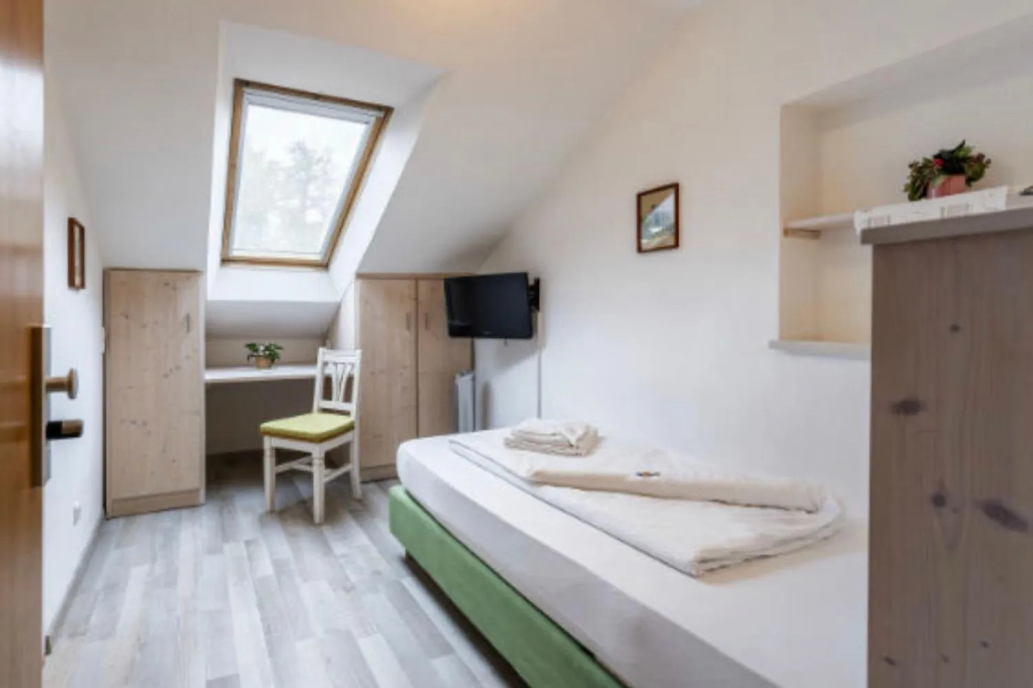 Photo of the whole room, Bed in Hotel Villa Sisi