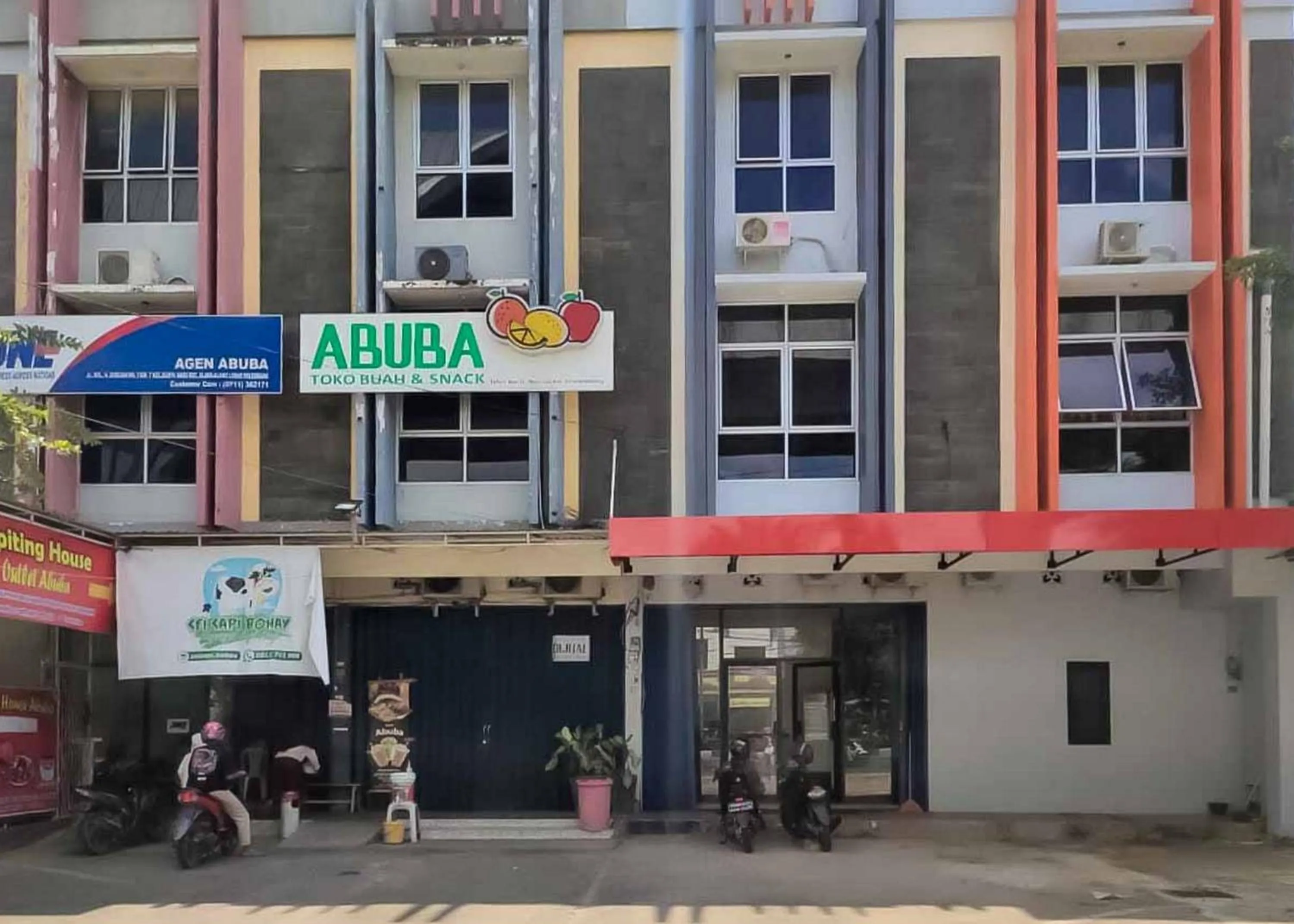 Property logo or sign in RedDoorz near Taman Wisata Alam Punti Kayu Palembang 2