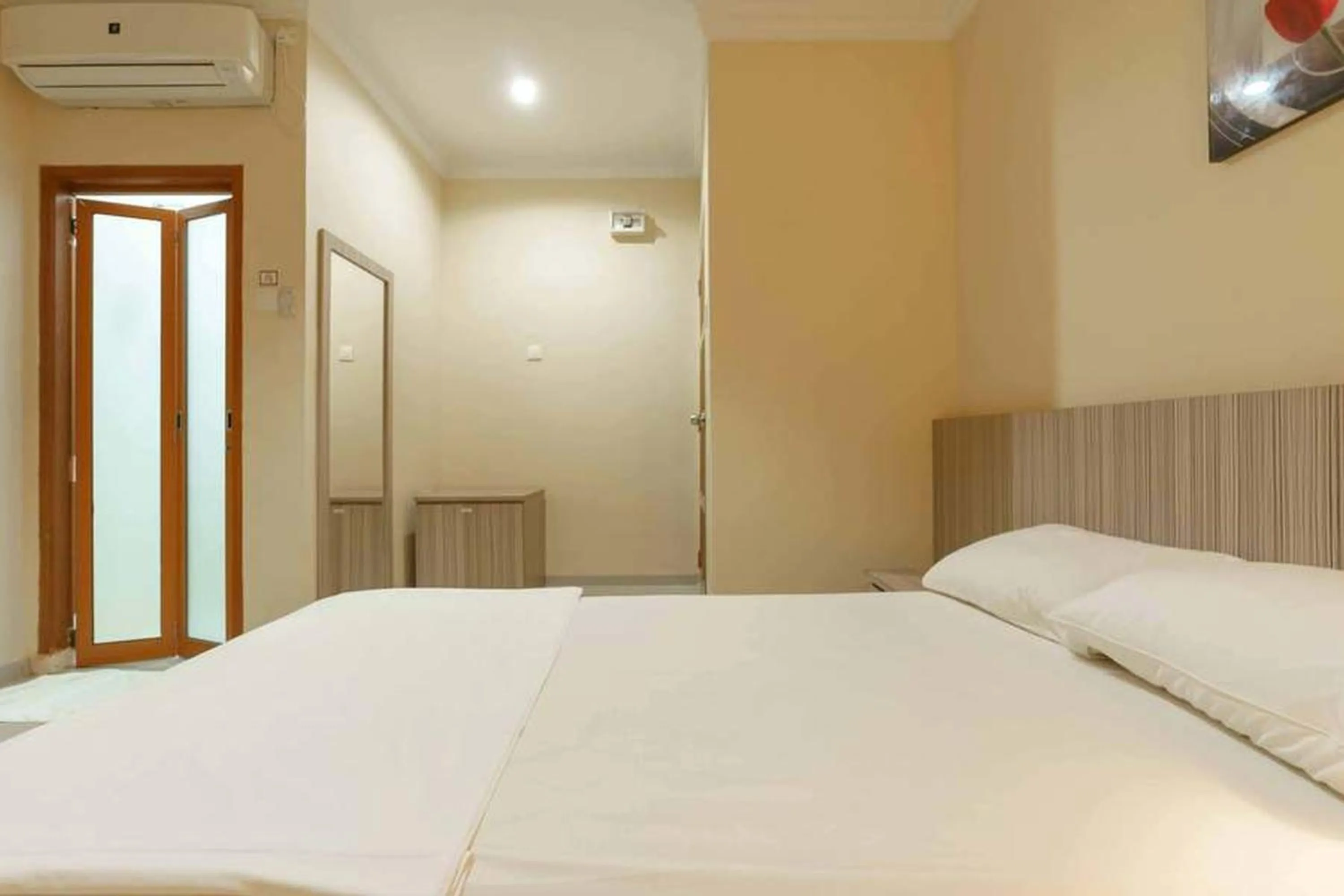 Queen Inn Batam RedPartner