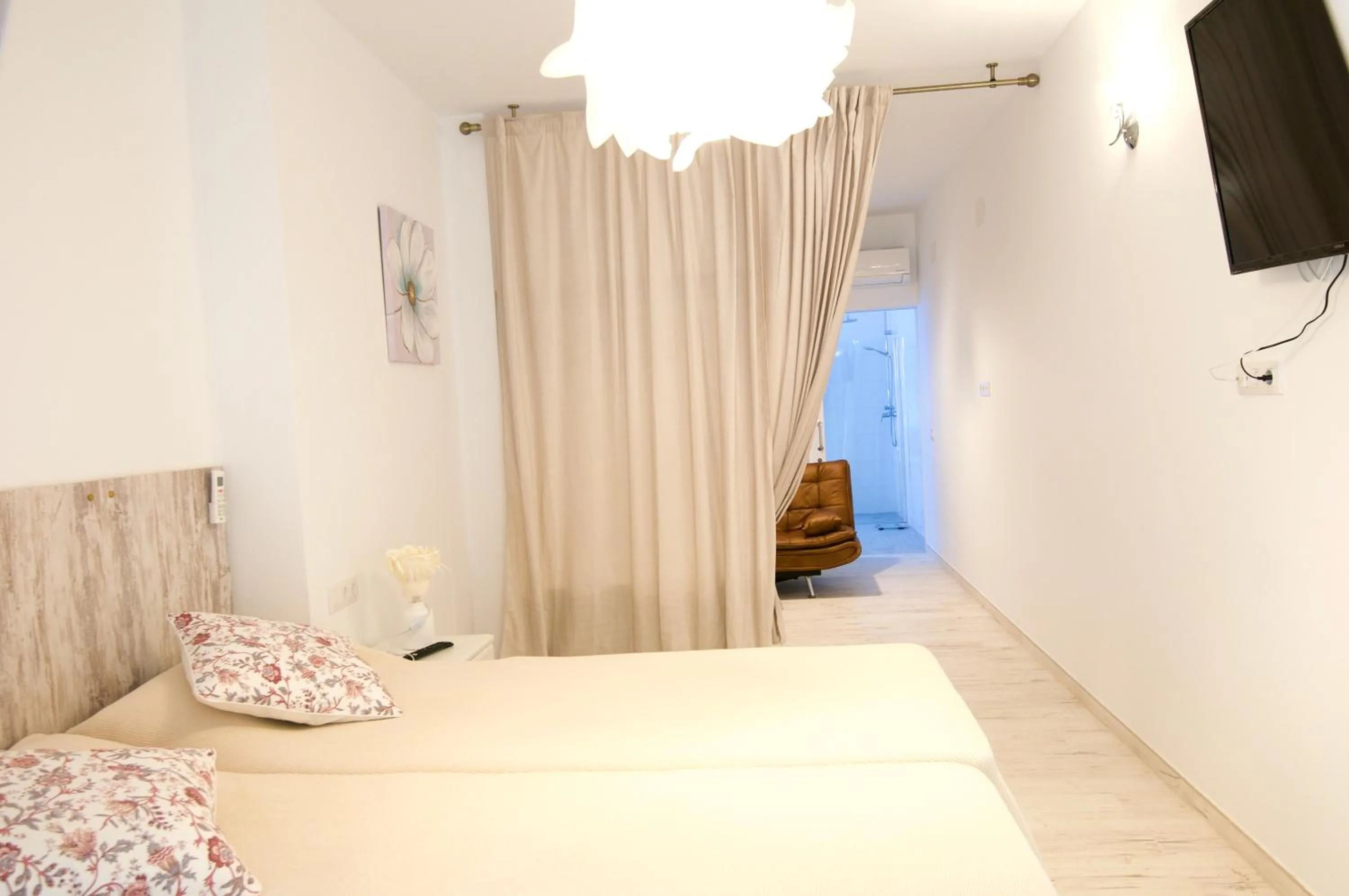 Bed in Loft Valentia Ifach Calpe