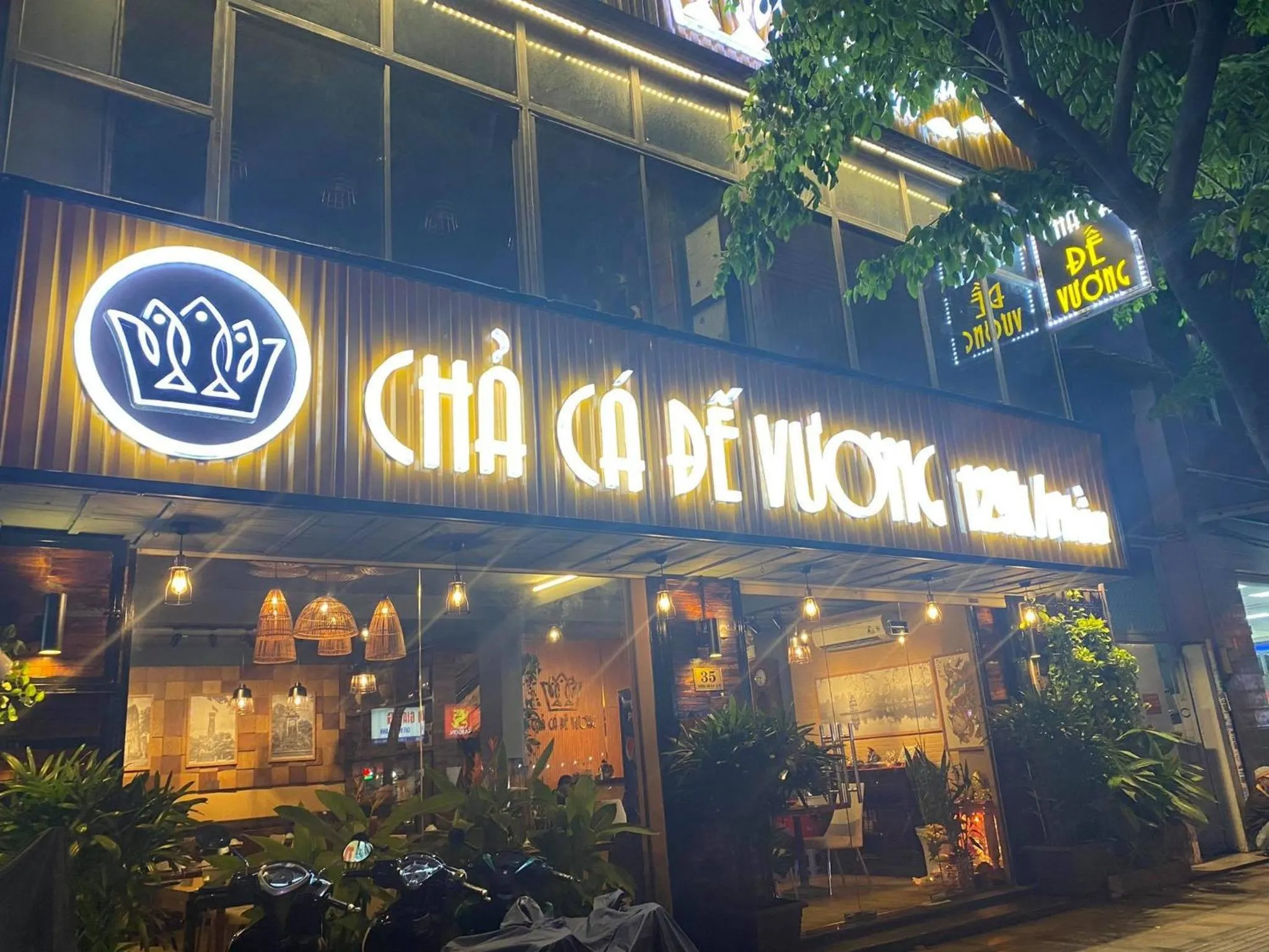 Neighbourhood in Sai Gon's Book Hotel - The Airport Front