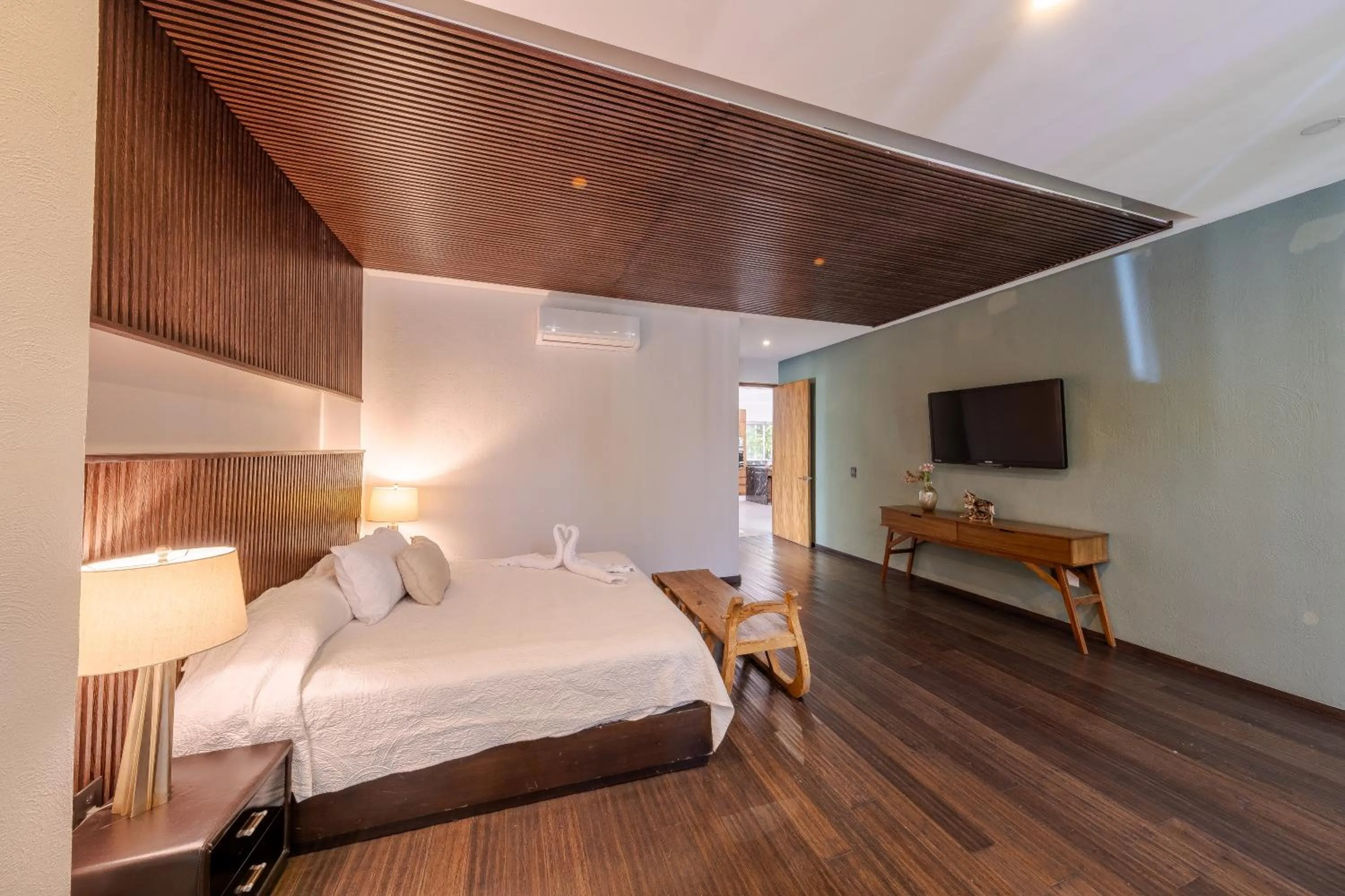 Bed in Nimue Marina Residence