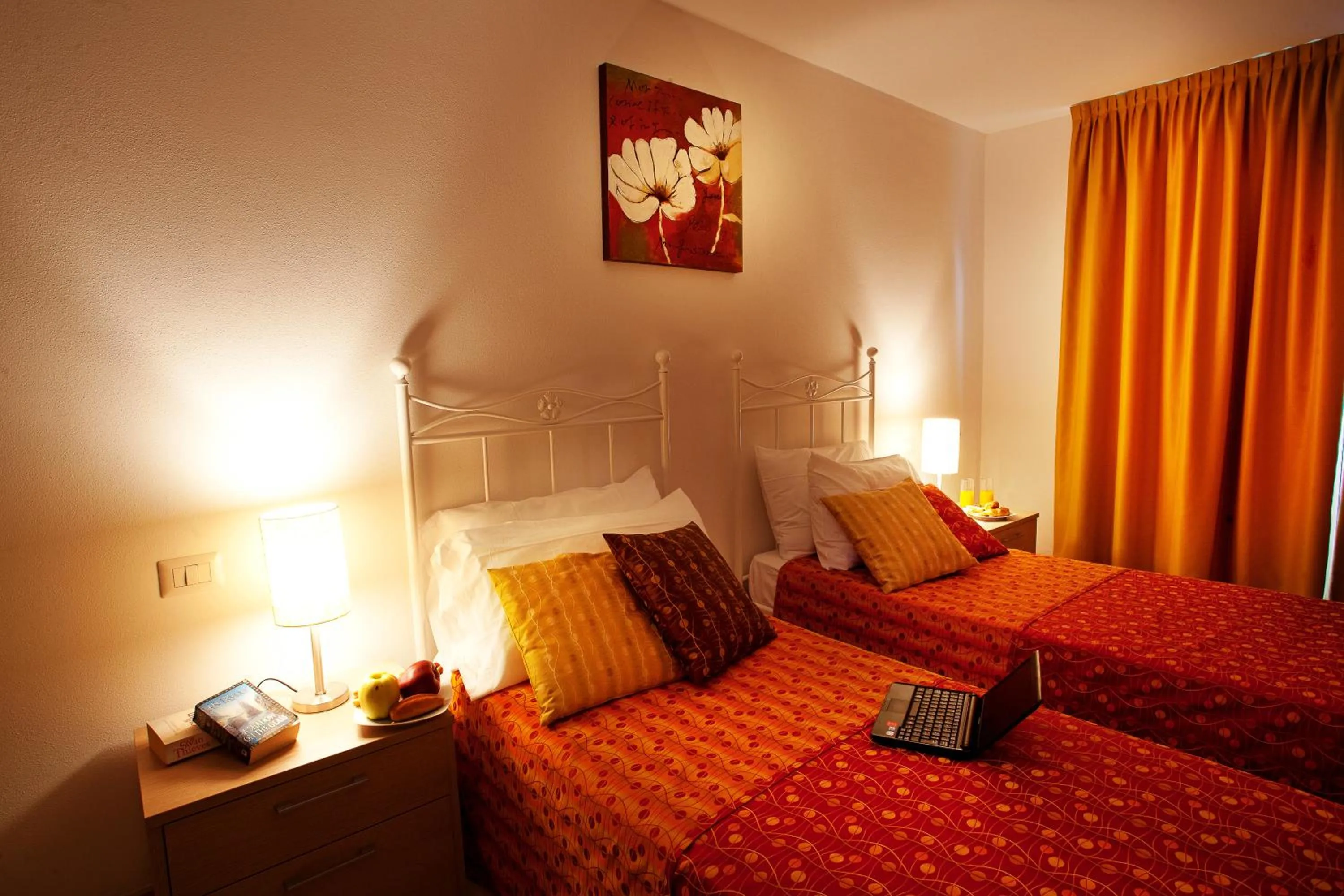Bedroom, Bed in Tremezzo Residence 3-1 of 11 apartments in an exclusive residence by Italian Apartments