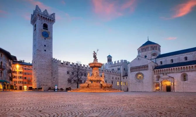 City view in YUGOGO PELLICO 8 Trento Centro