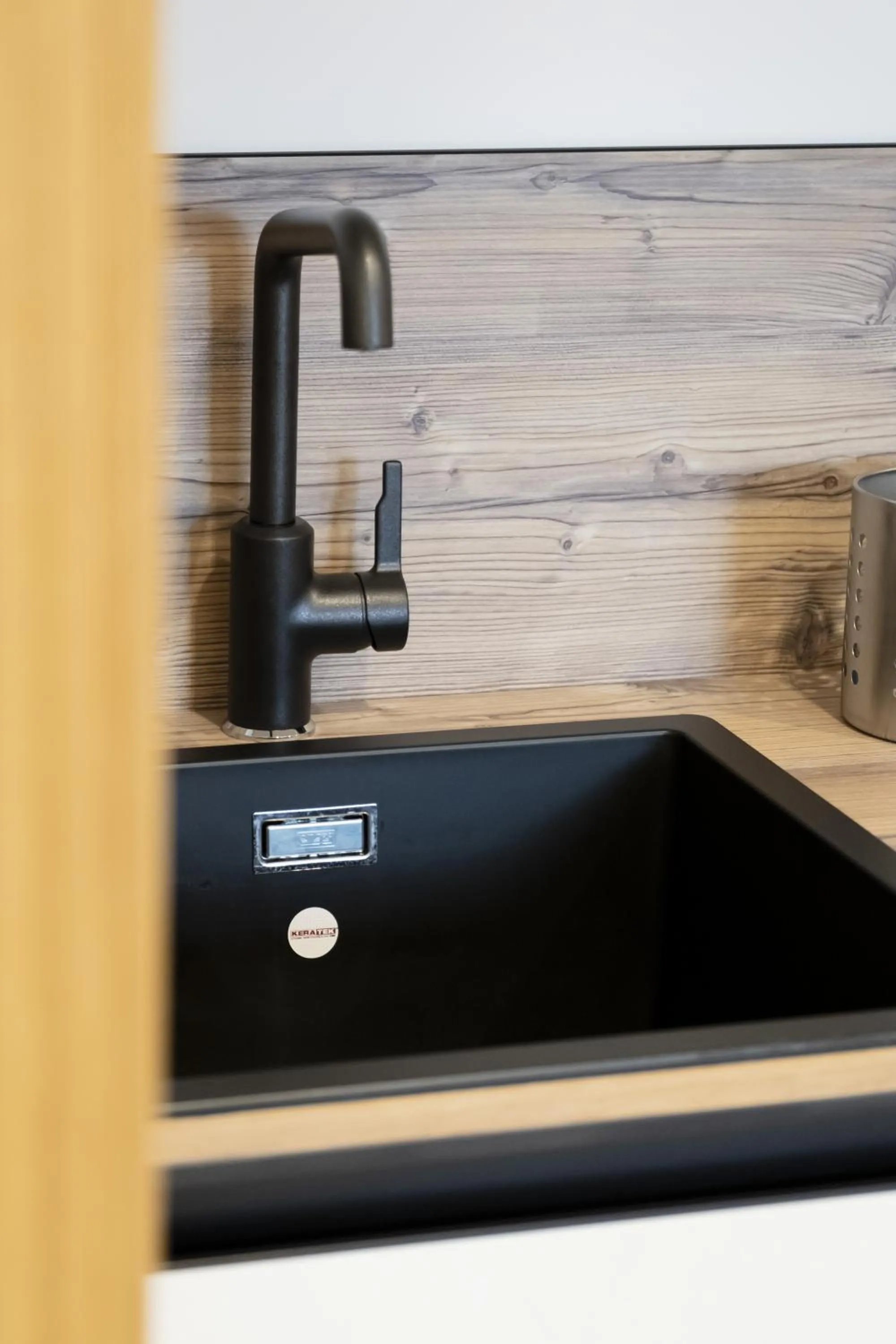 Kitchen or kitchenette in YUGOGO PELLICO 8 Trento Centro