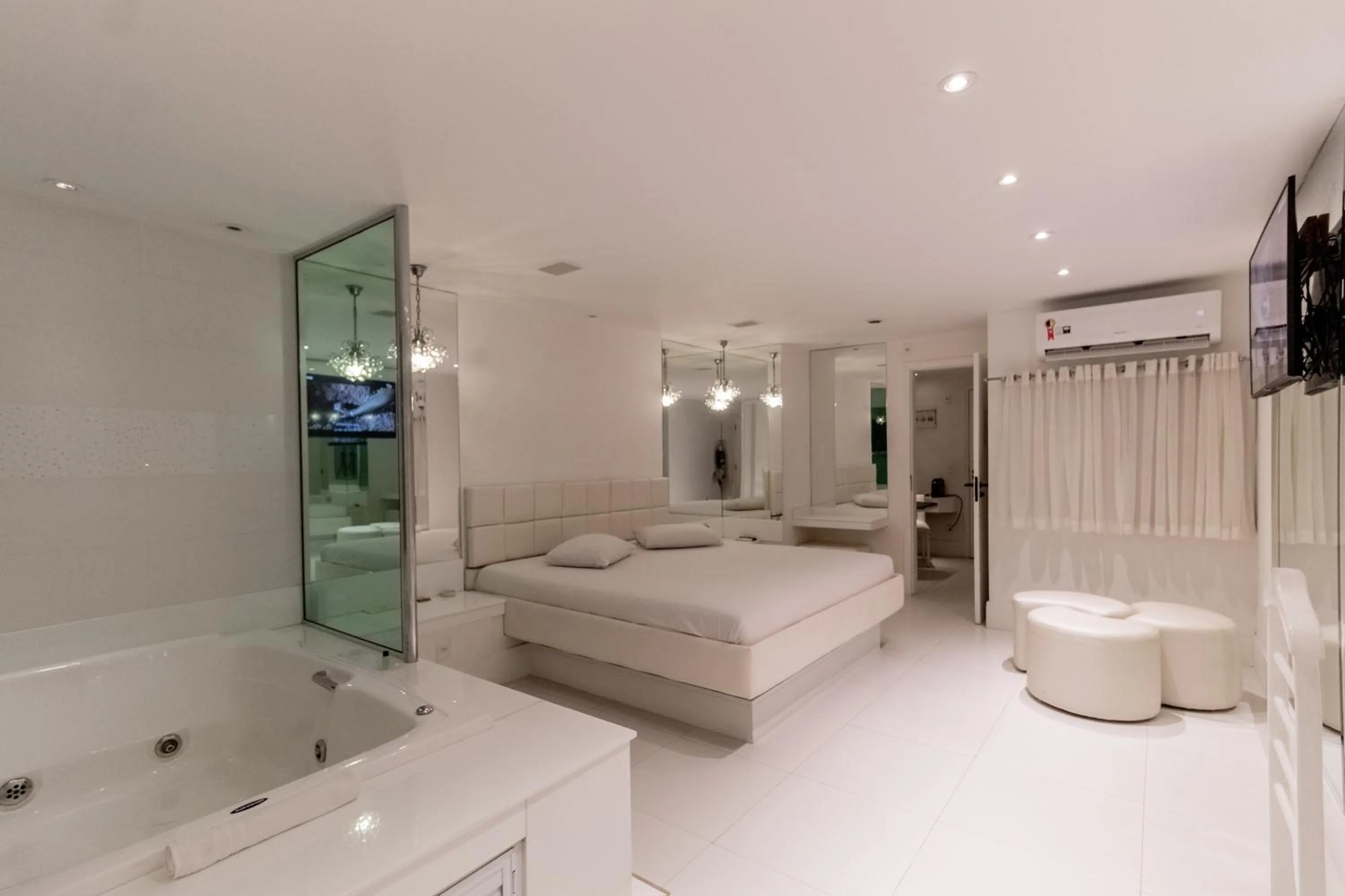 Bed in BAMBINA HOTEL -Adultos Somente