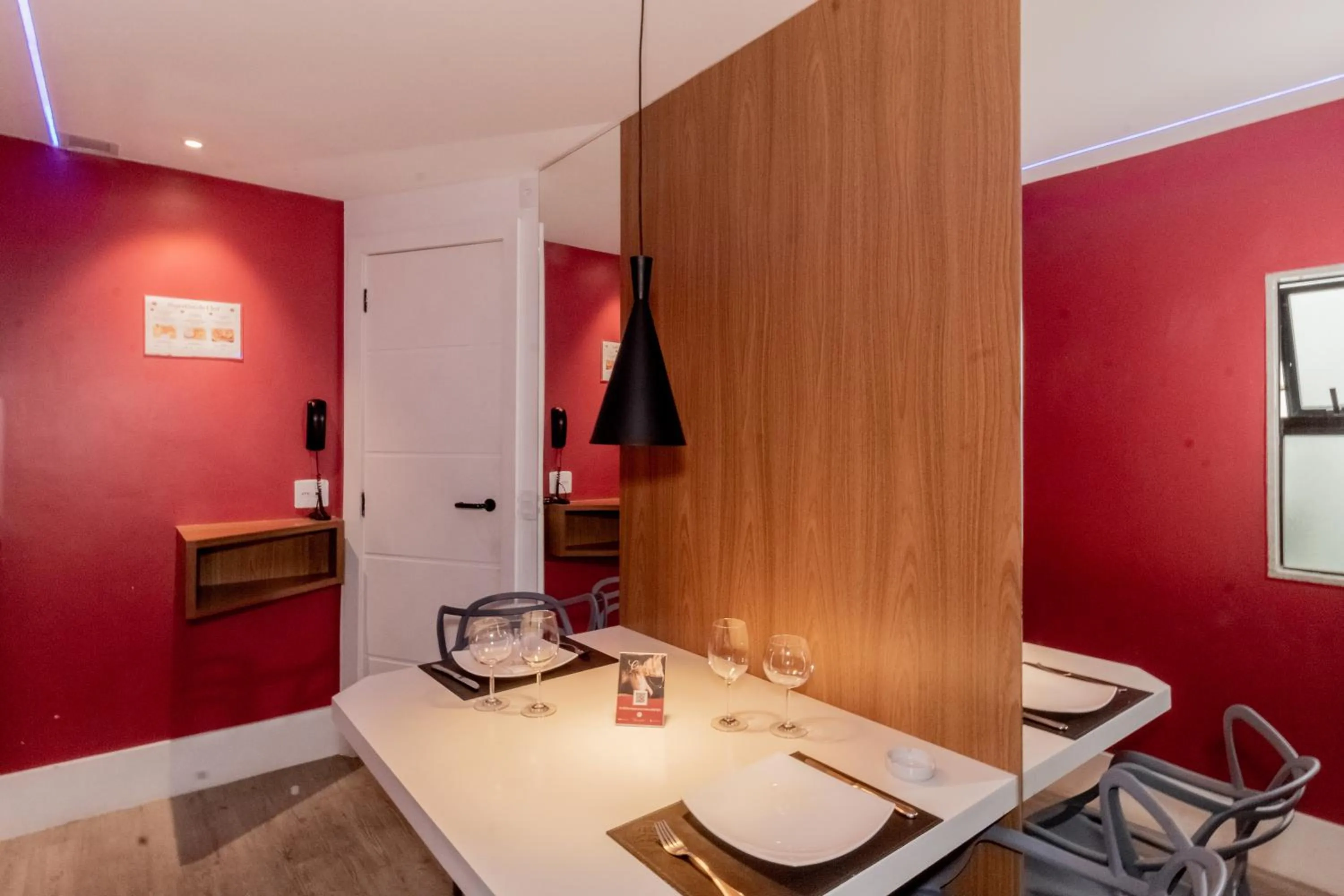 BAMBINA HOTEL -Adultos Somente