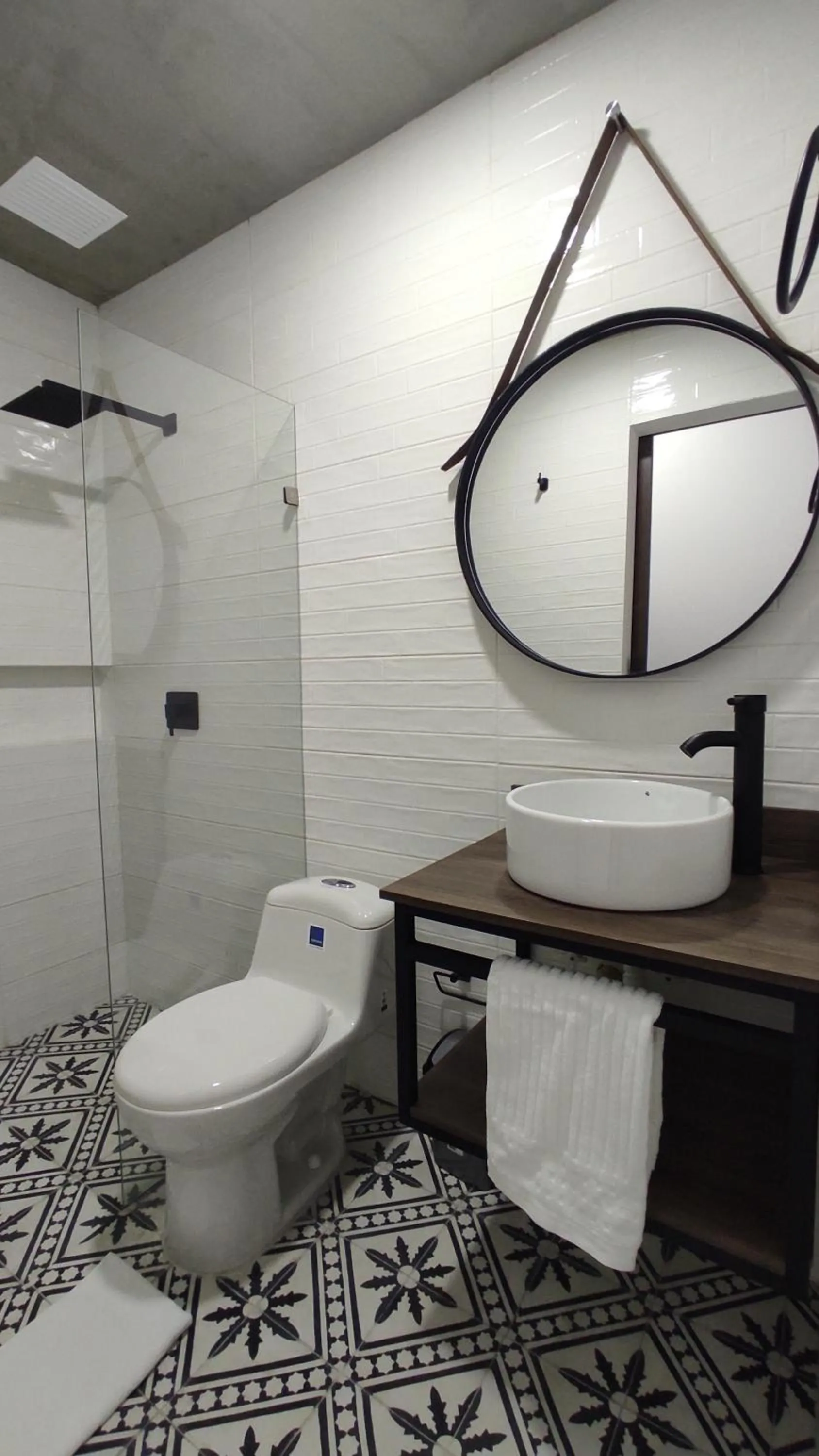 Shower in Loft 32 Medellín Living