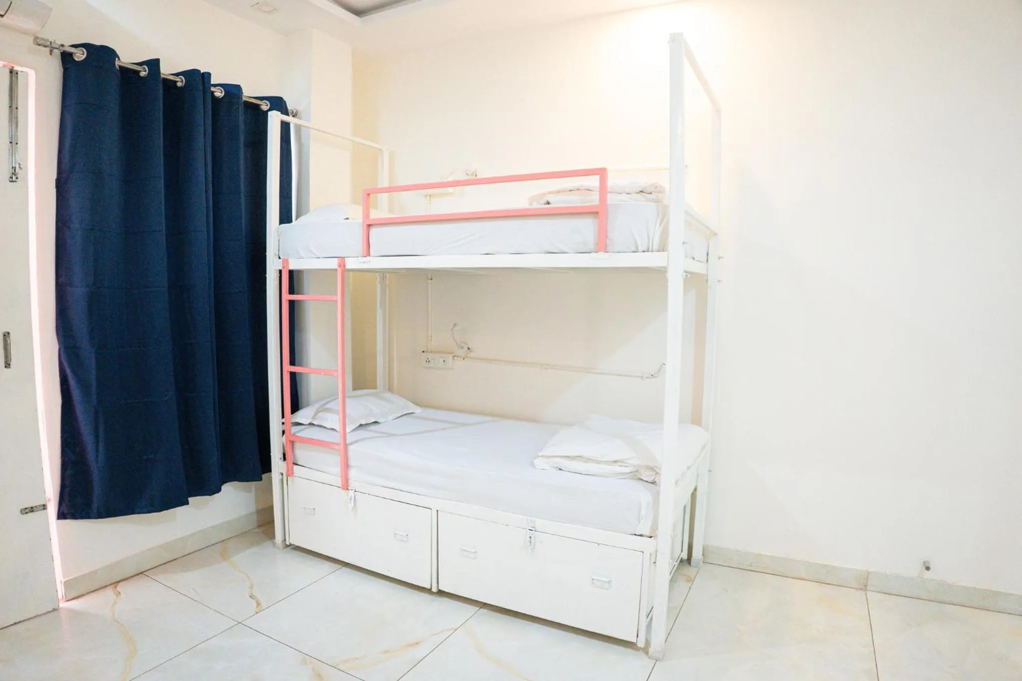 Bedroom, Bed in Trippme Rishikesh - Boutique Hostel, Tapovan