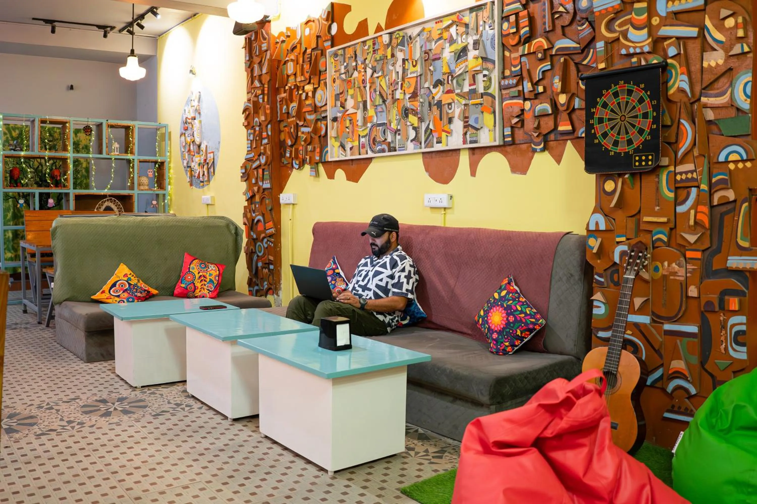 Restaurant/places to eat in Trippme Rishikesh - Boutique Hostel, Tapovan