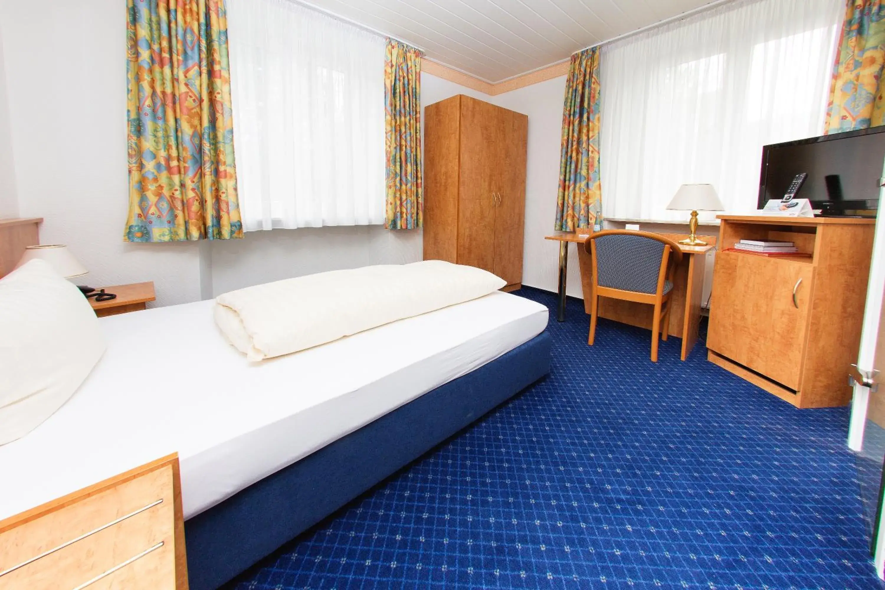 Standard Single Room in Ochsen Hotel & Restaurant Binzen / Basel Standard Single Room in Ochsen Hotel & Restaurant Binzen / Basel