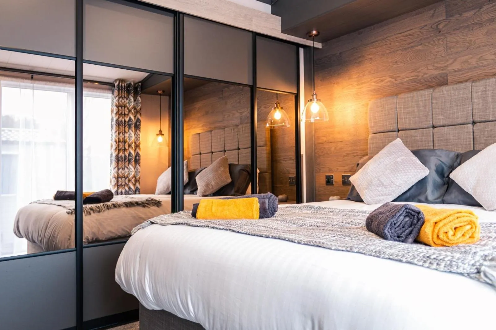 Bed in JJs Lodge Lakewood