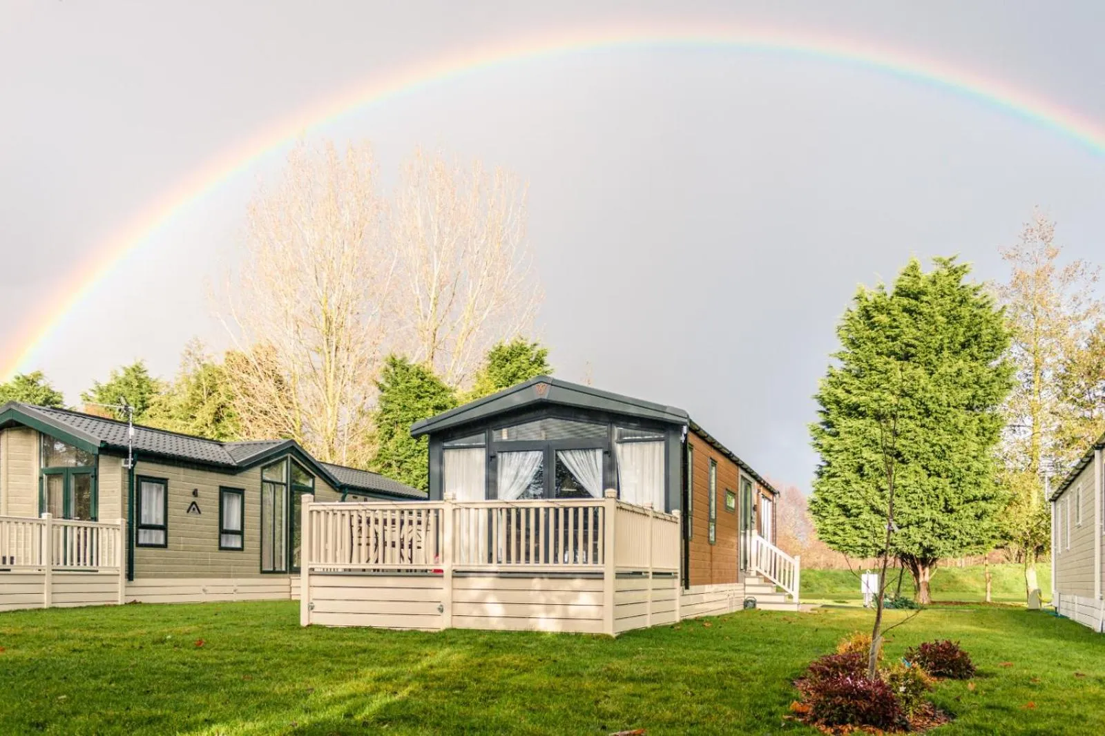 Property building in JJs Lodge Lakewood