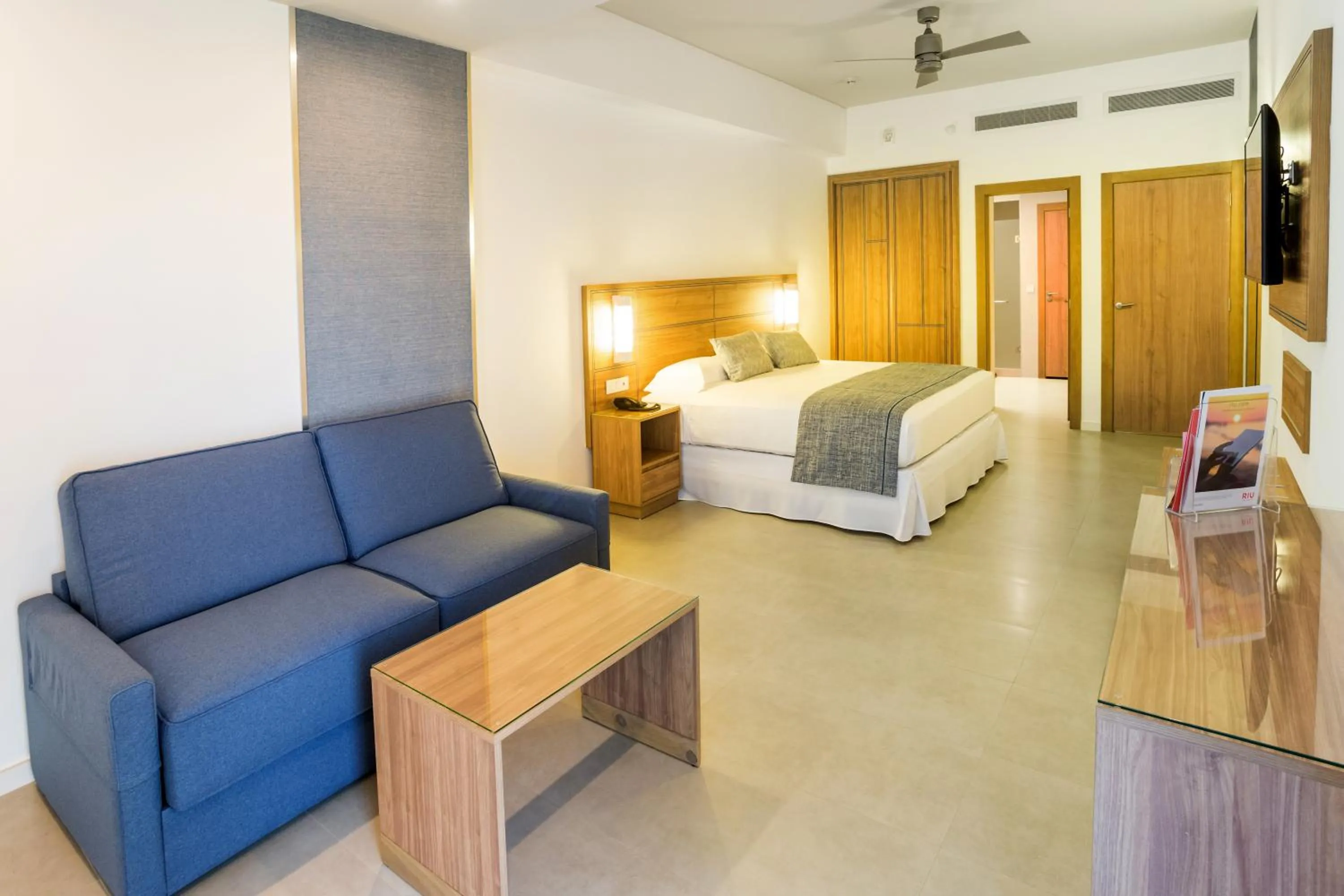 Photo of the whole room, Bed in Riu Emerald Bay - All Inclusive