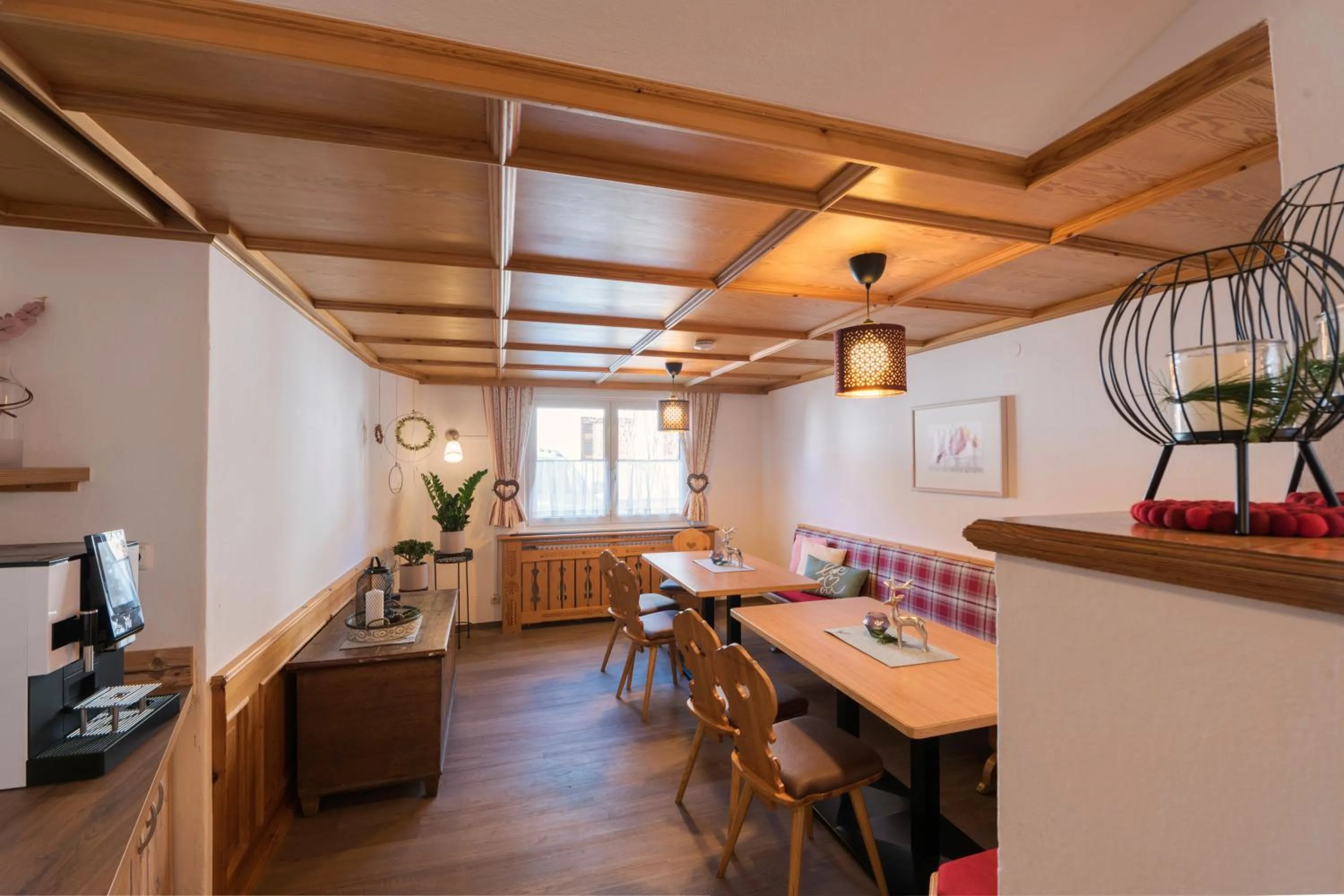 Restaurant/places to eat in Chalet Rosanna