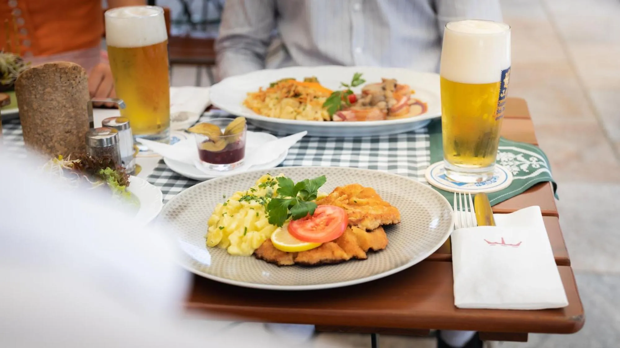 Restaurant/places to eat in Hotel Seeblick