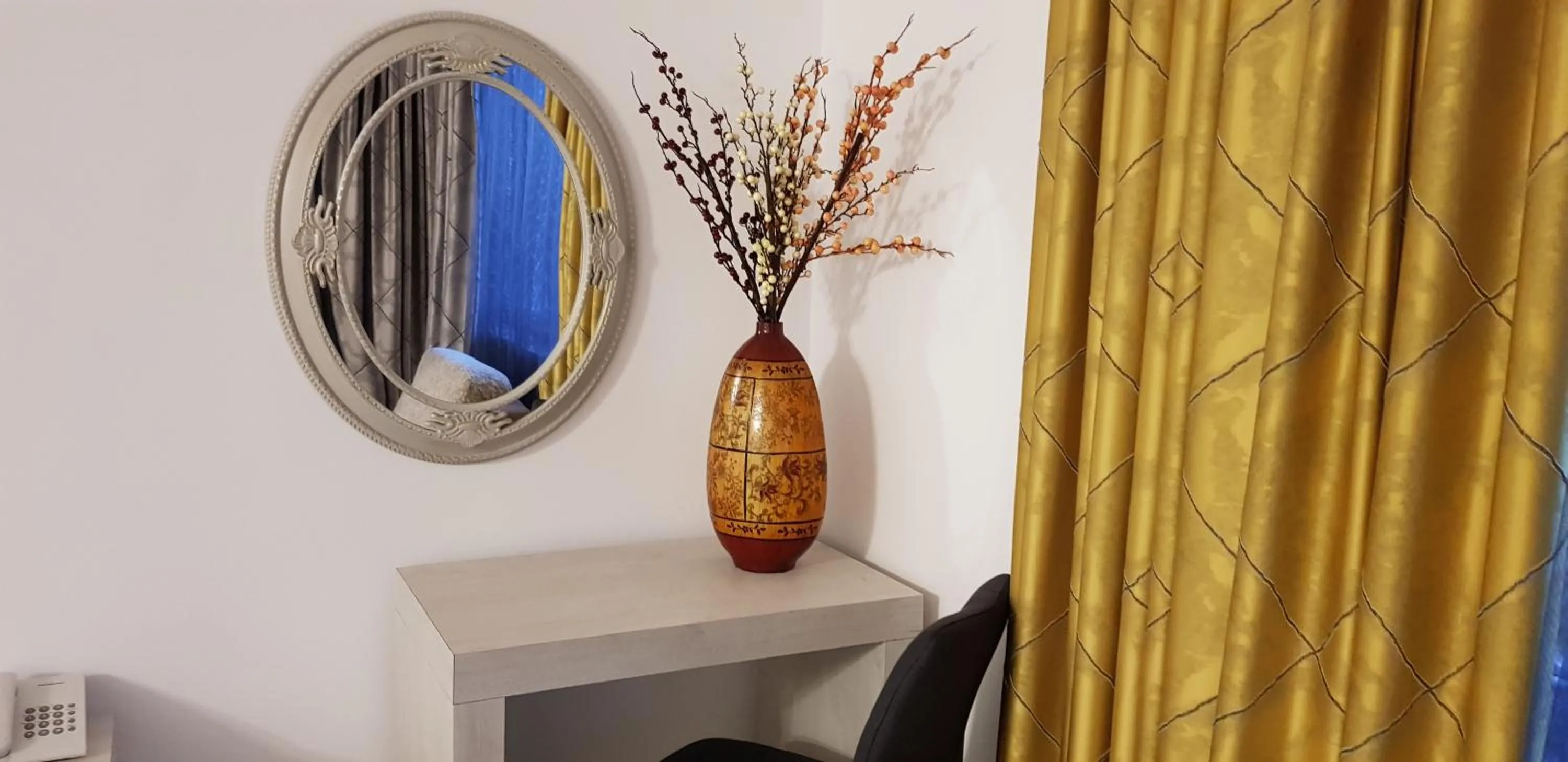 TV and multimedia in Aparthotel Olympus Plaza - SPA & Indoor Pool