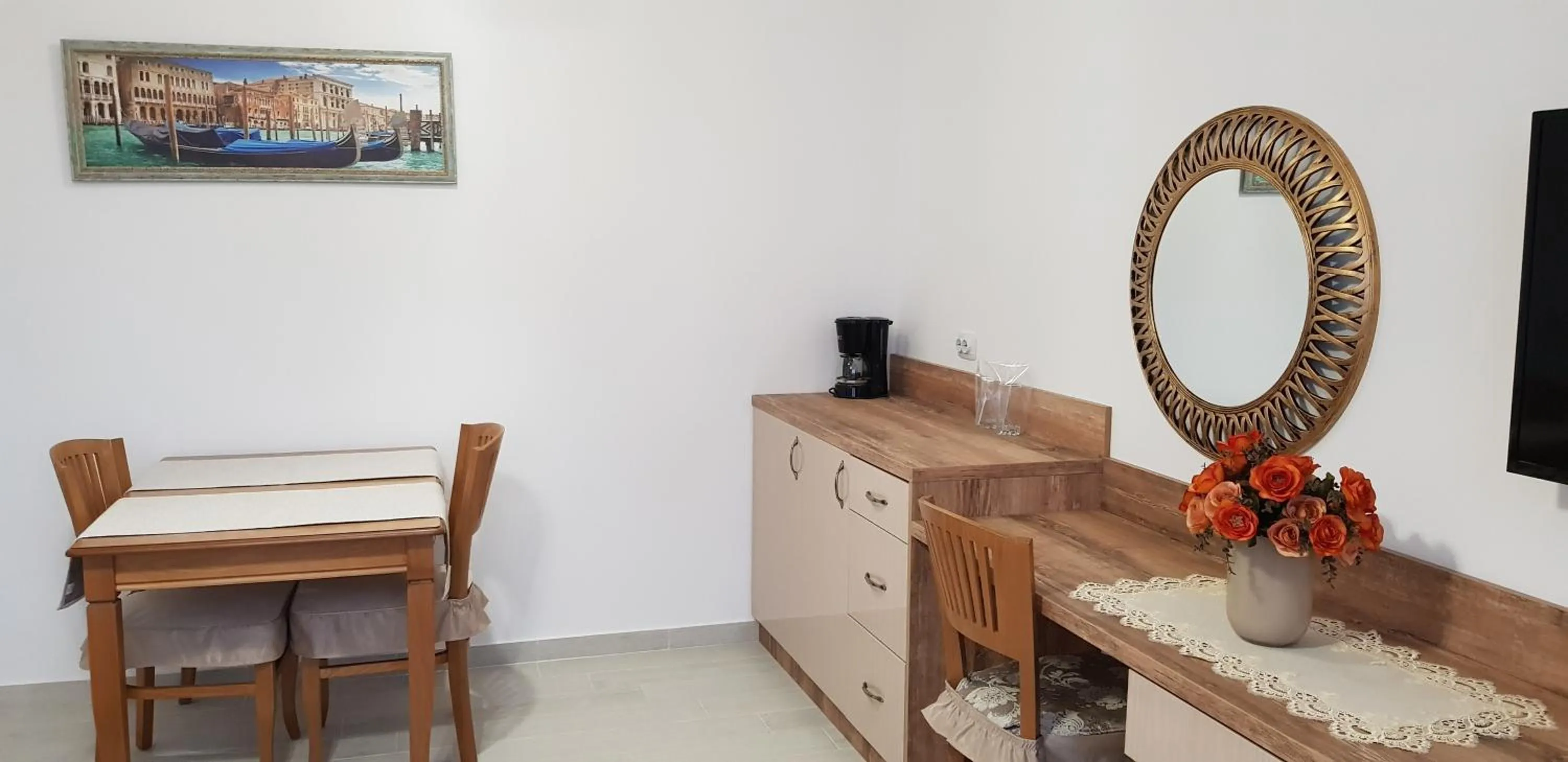 Communal lounge/ TV room in Aparthotel Olympus Plaza - SPA & Indoor Pool