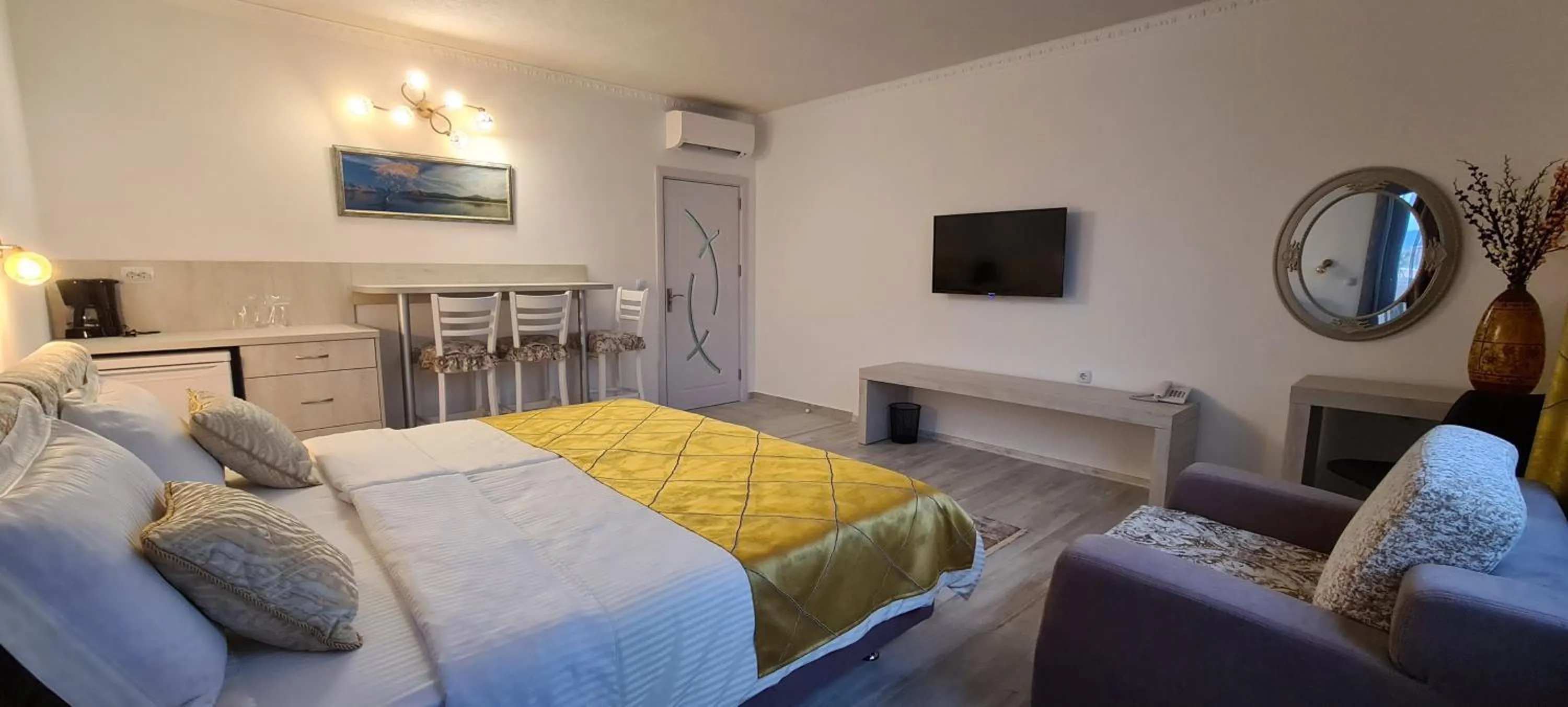 TV and multimedia, Bed in Aparthotel Olympus Plaza - SPA & Indoor Pool