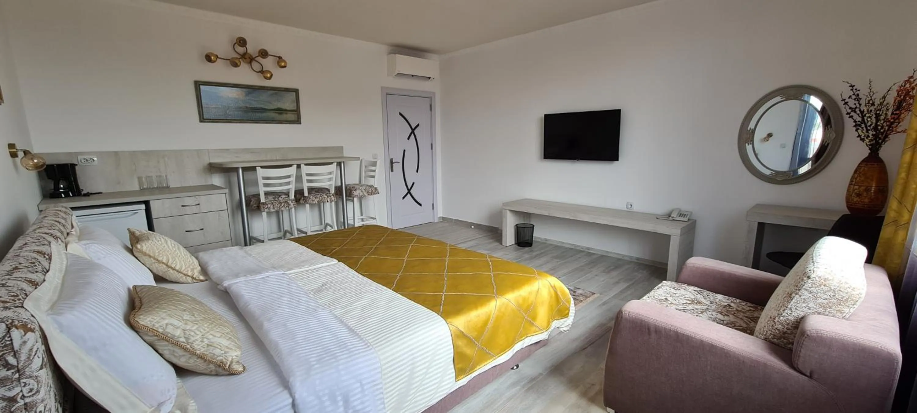 TV and multimedia, Bed in Aparthotel Olympus Plaza - SPA & Indoor Pool