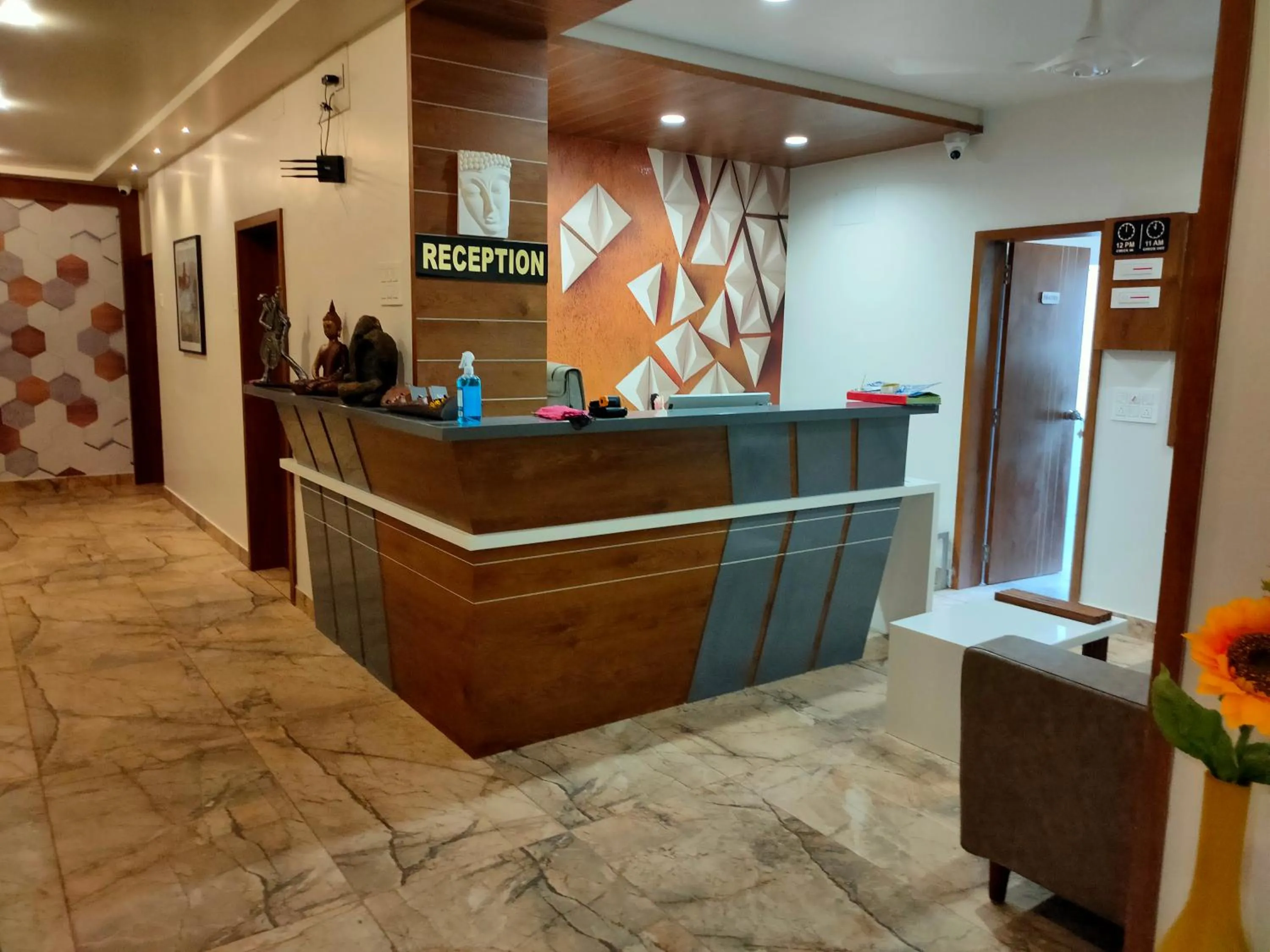 Lobby or reception in HOTEL DAMODAR