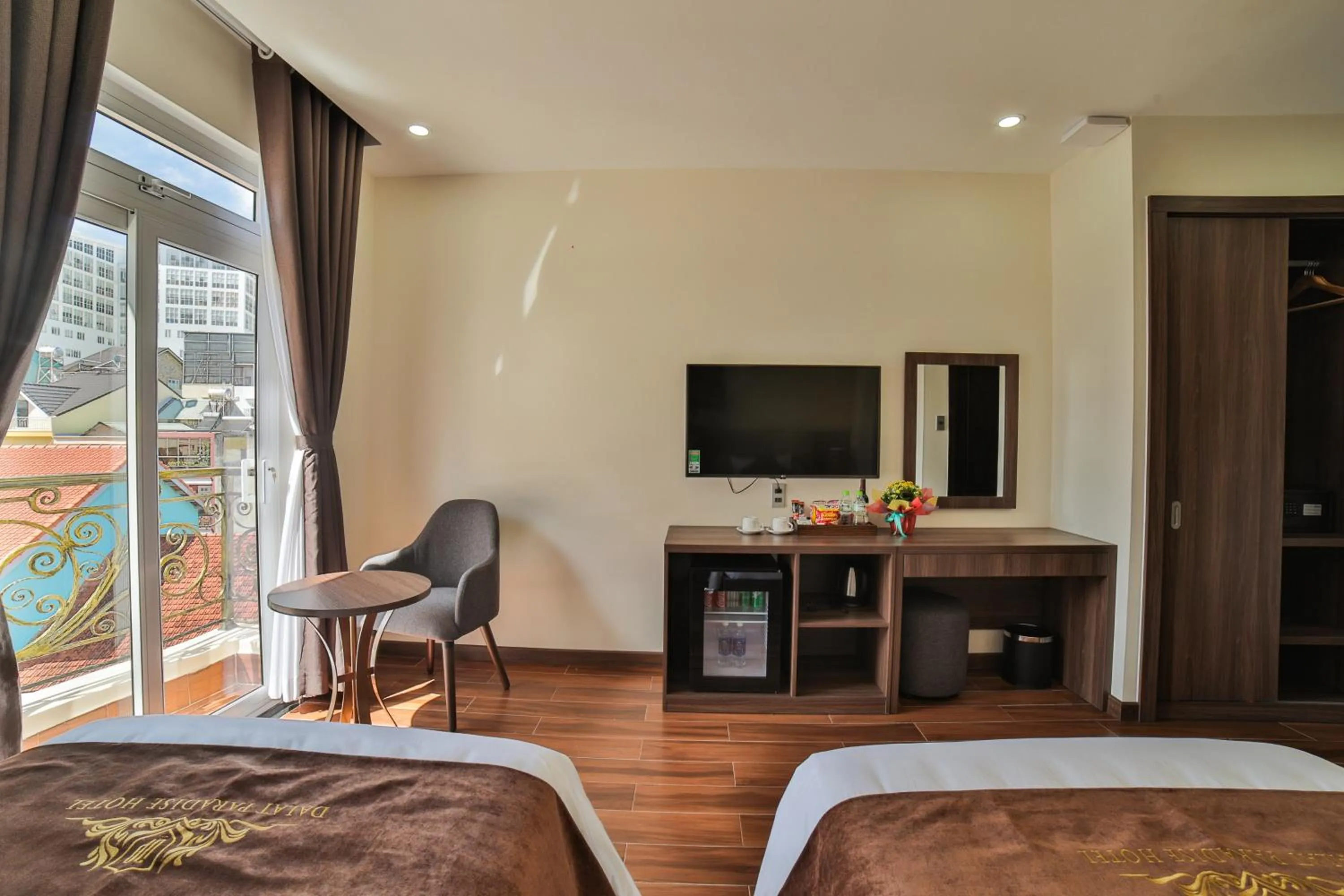 TV and multimedia, Bed in Dalat Paradise Hotel