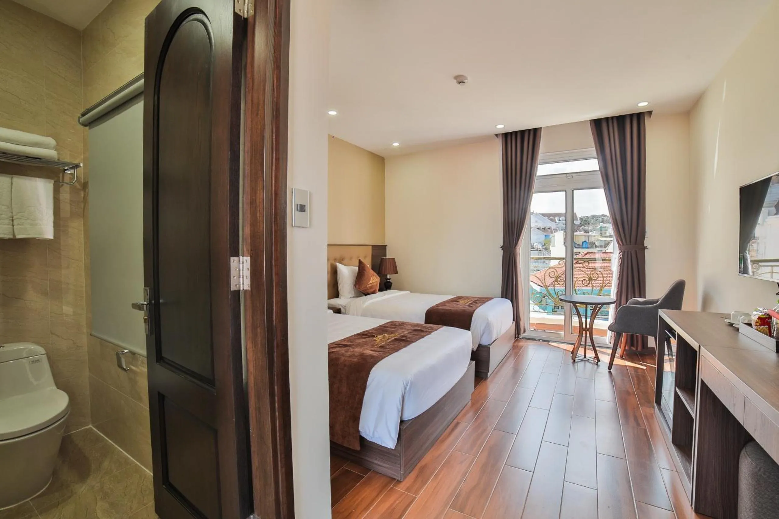 Bed in Dalat Paradise Hotel