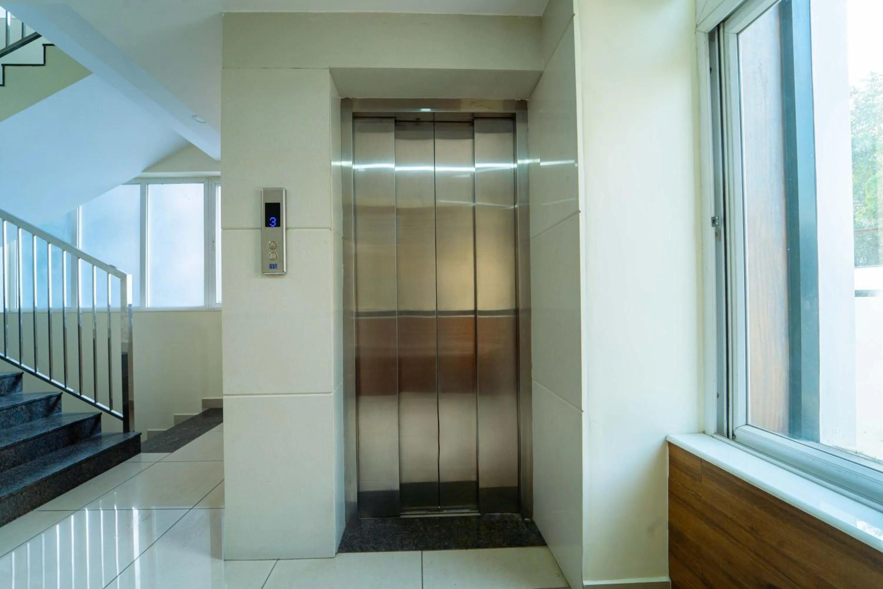 elevator in Treebo Sree Varshavilas Regency, 500 Mtrs From Guruvayoor Temple
