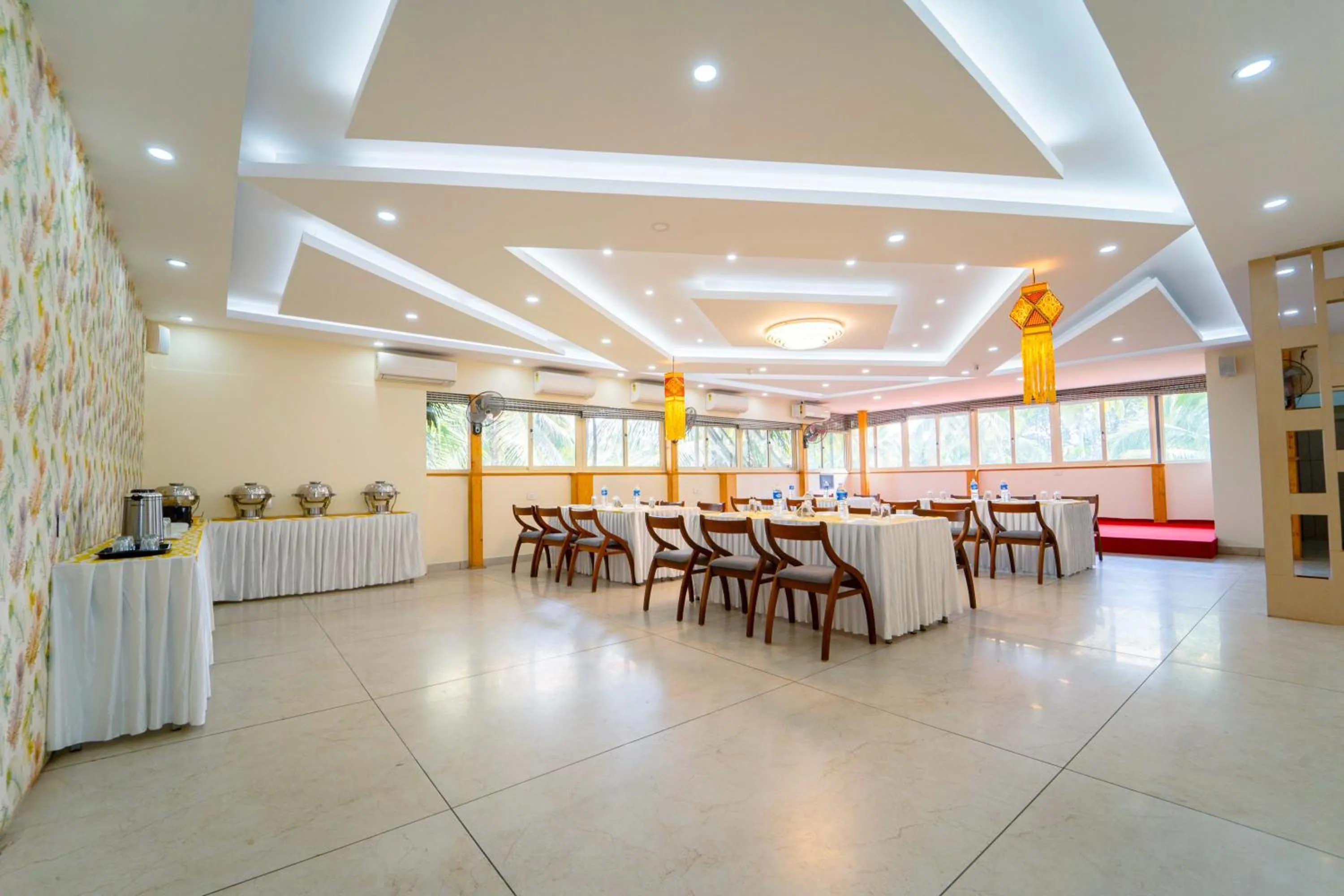 Banquet/Function facilities in Treebo Sree Varshavilas Regency, 500 Mtrs From Guruvayoor Temple
