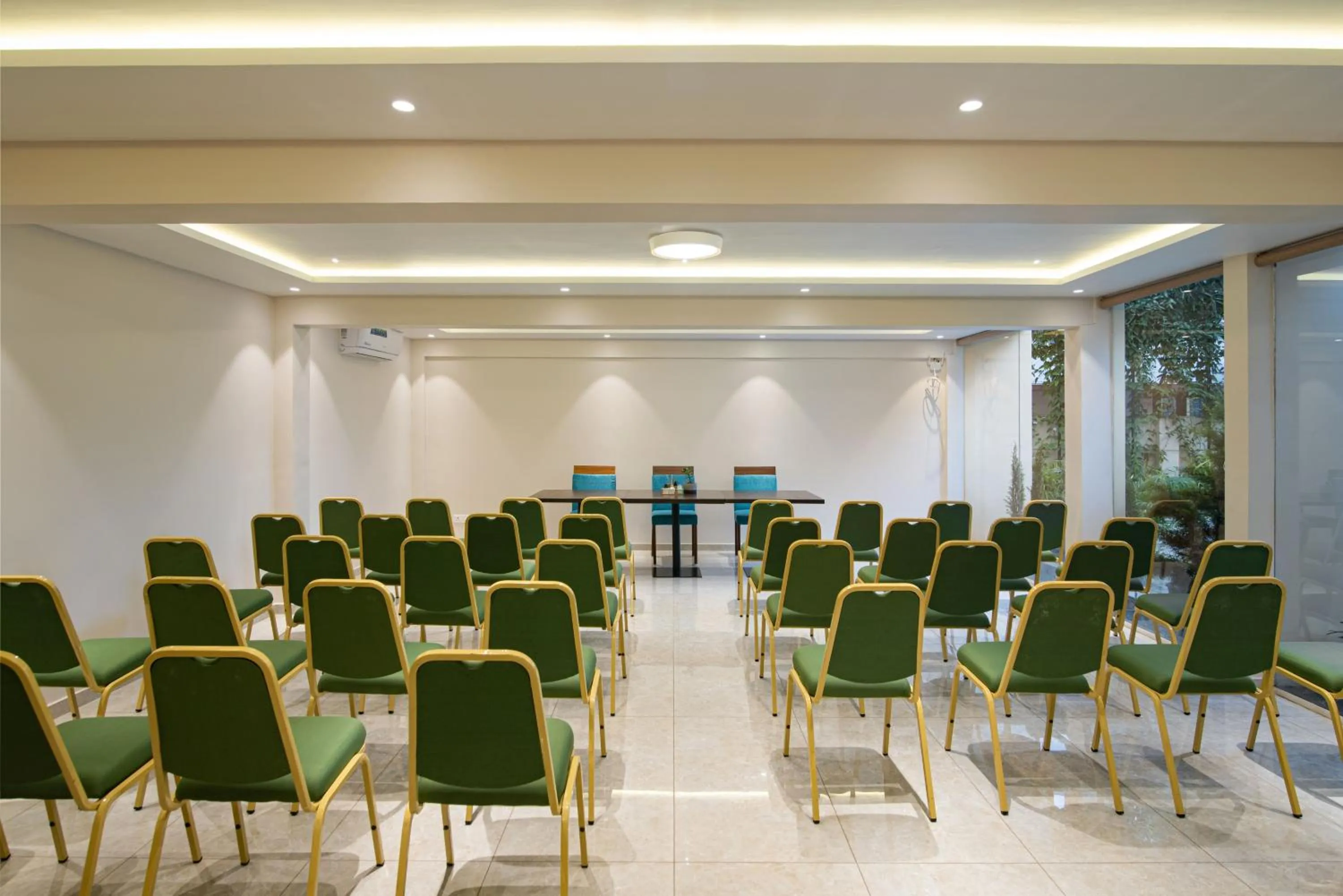 Meeting/conference room in Time Square Boutique Hotel & Spa