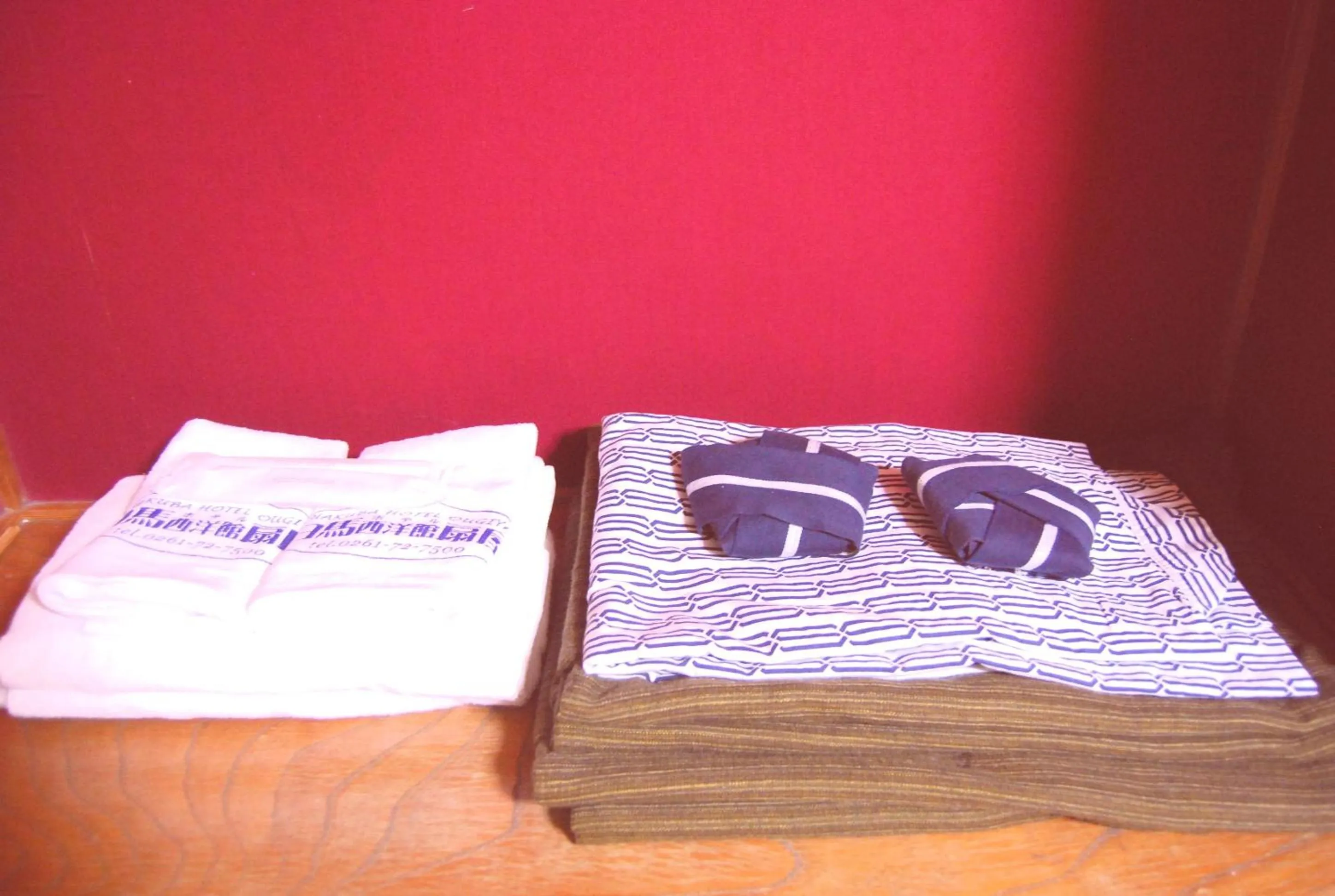 Photo of the whole room, Bed in Ougiya Ryokan